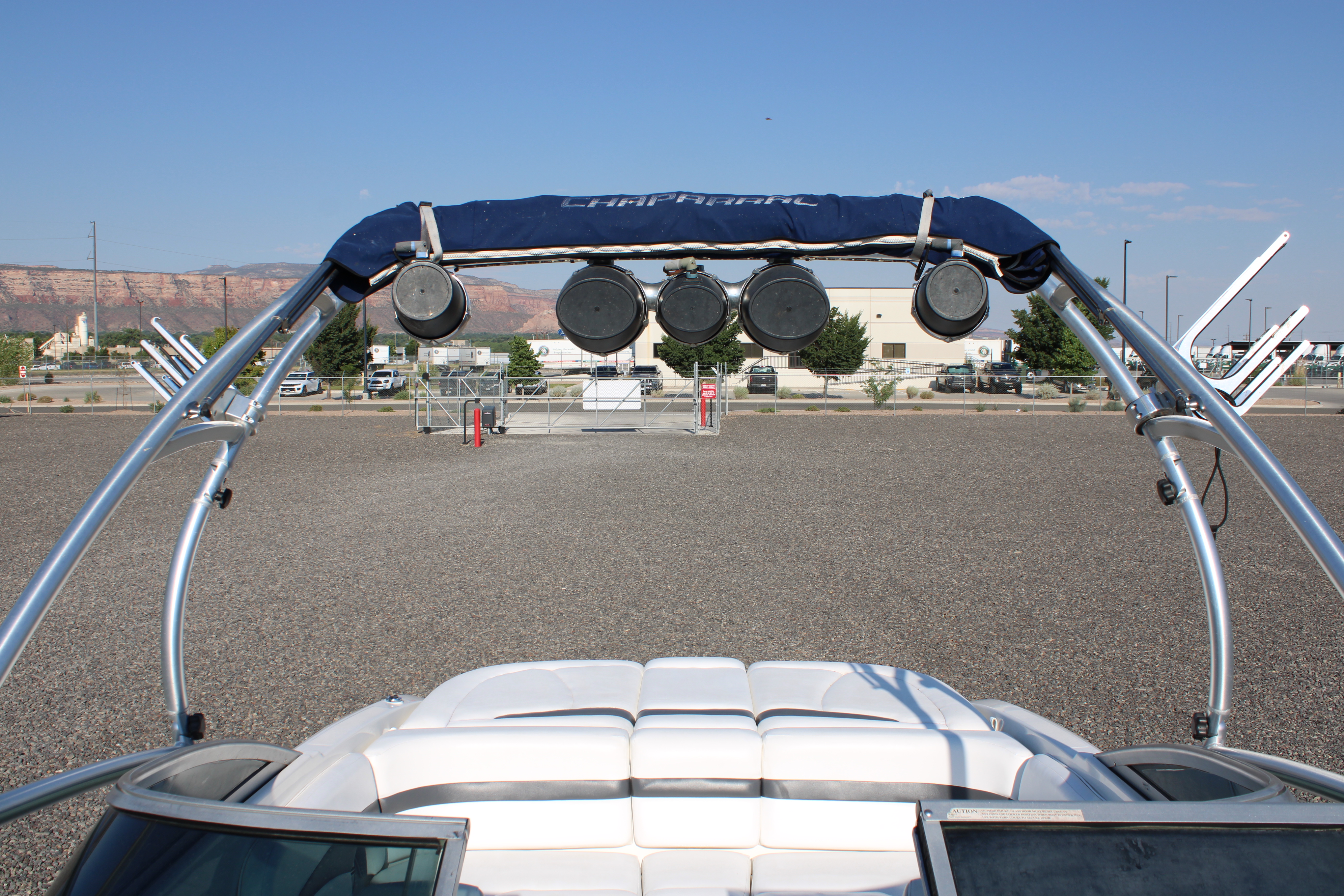2006 Chaparral 236 SSI Boat