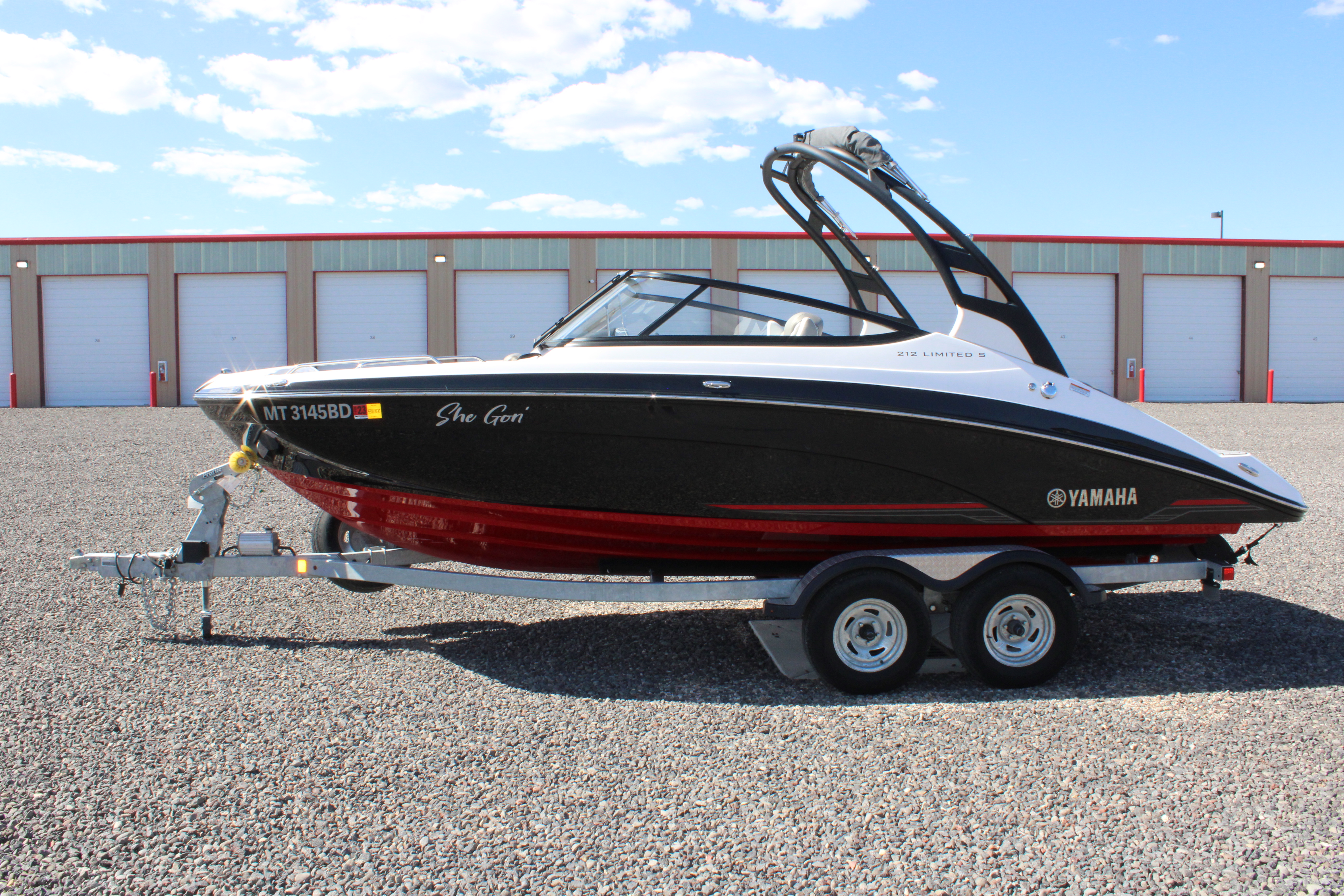 2018 Yamaha Boats 212X Boat