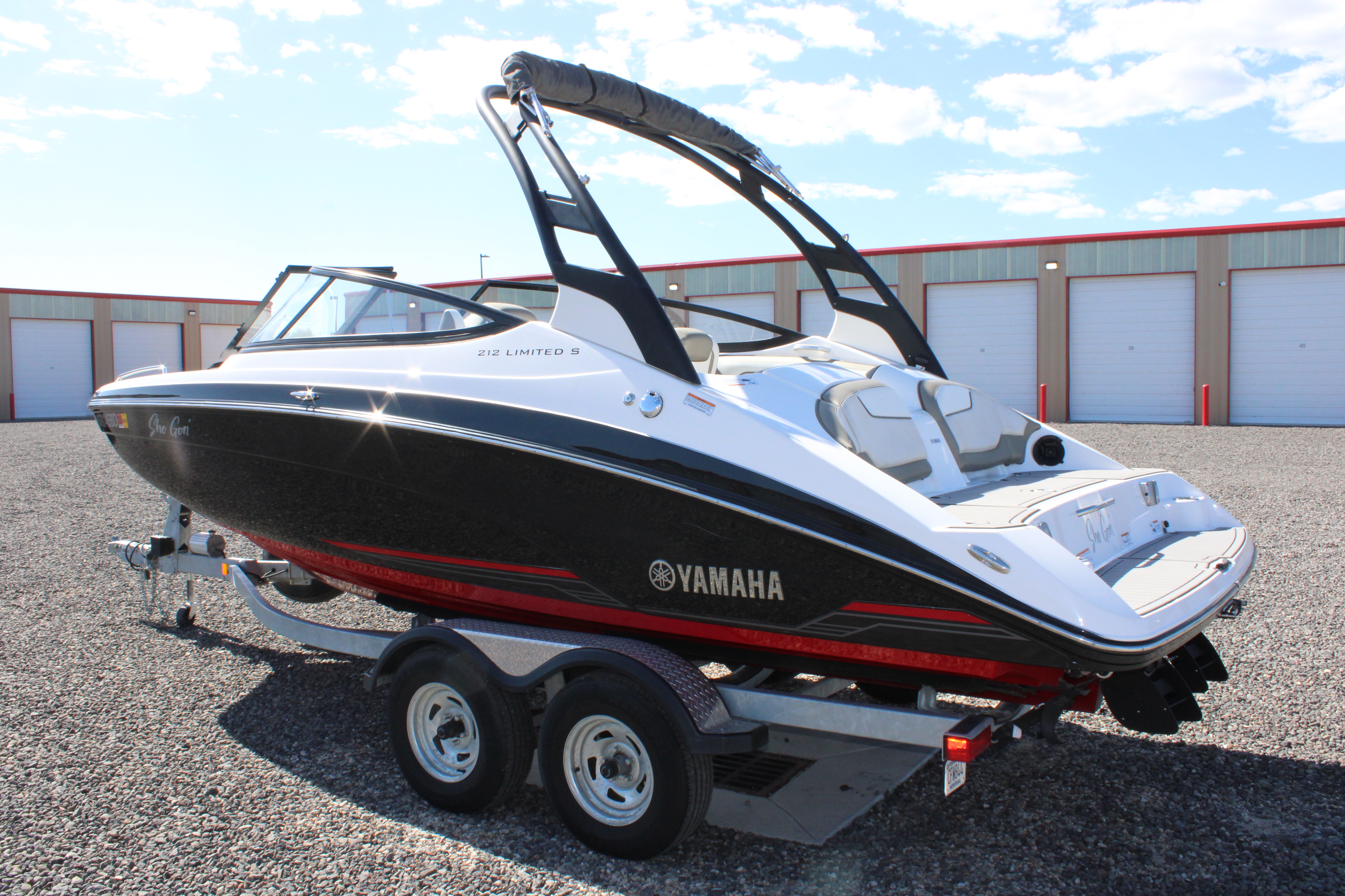 2018 Yamaha Boats 212X Boat