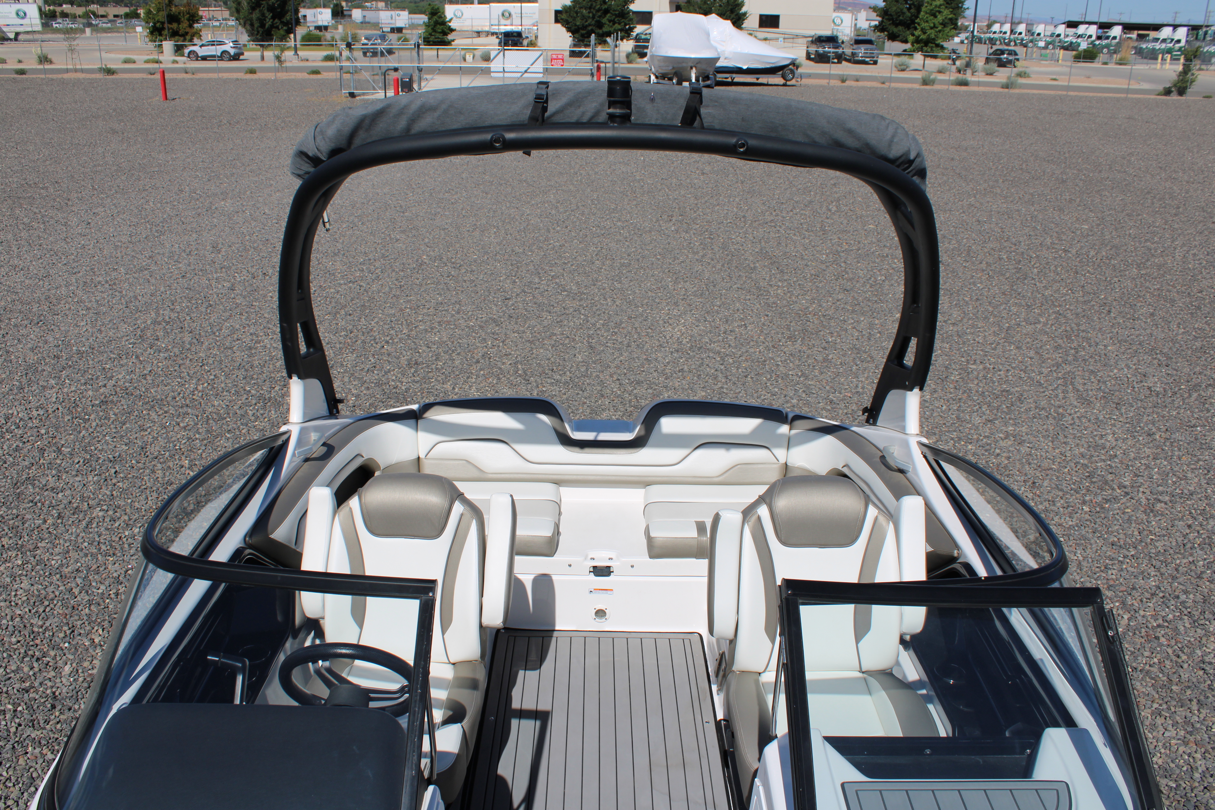 2018 Yamaha Boats 212X Boat