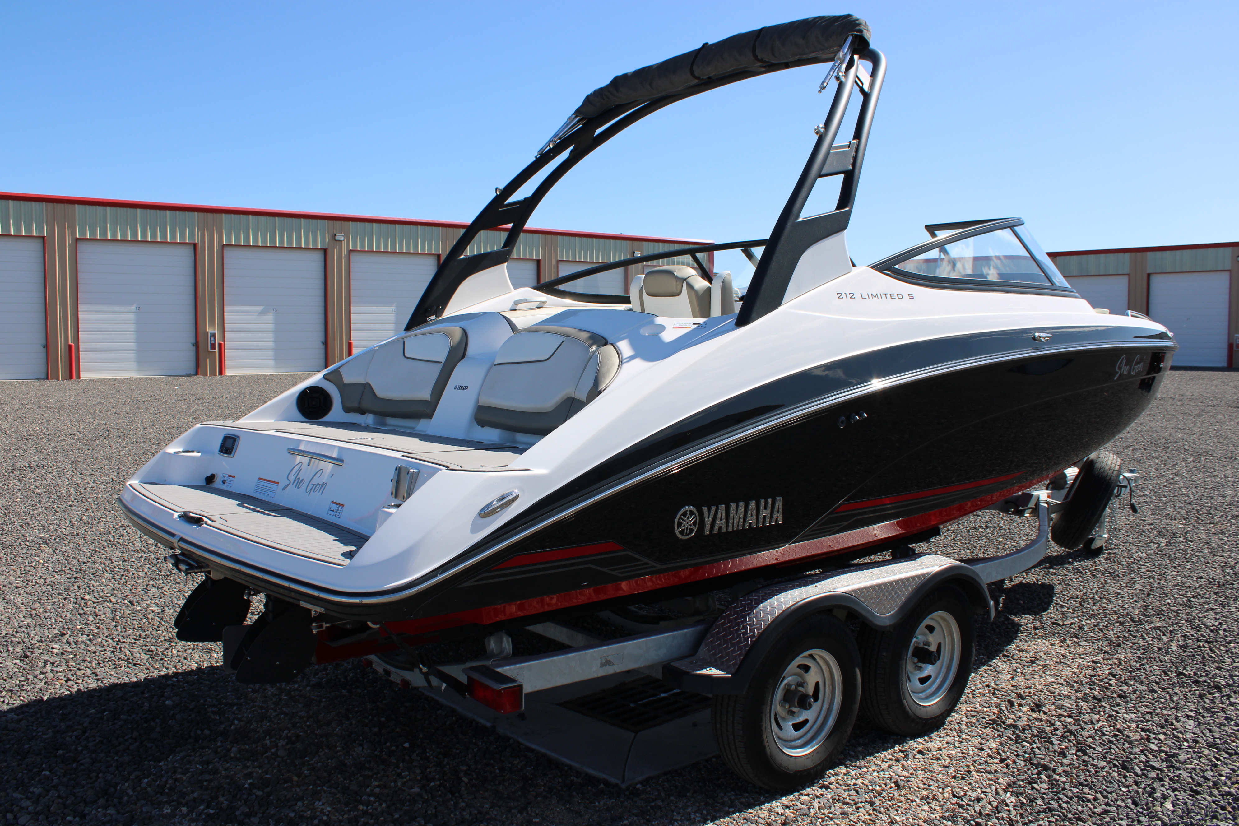 2018 Yamaha Boats 212X Boat