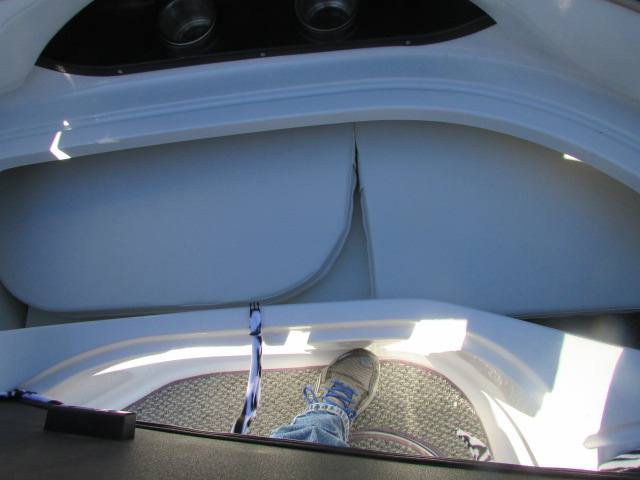 2014 Four Winns 244 FUNSHIP Boat