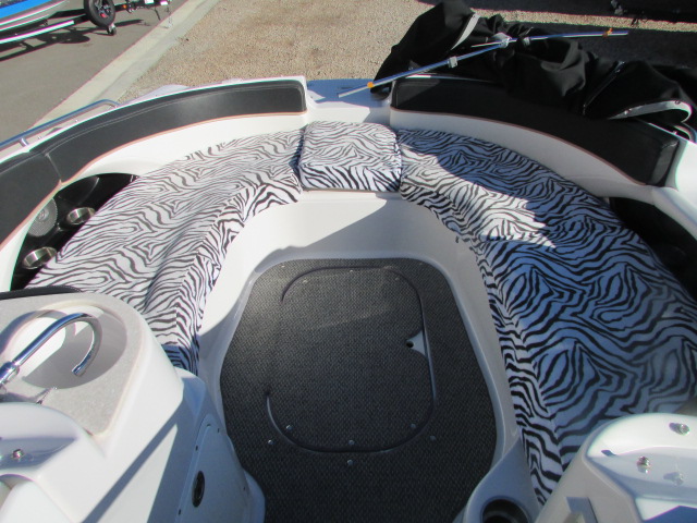 2014 Four Winns 244 FUNSHIP Boat