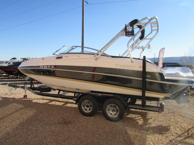 2014 Four Winns 244 FUNSHIP Boat