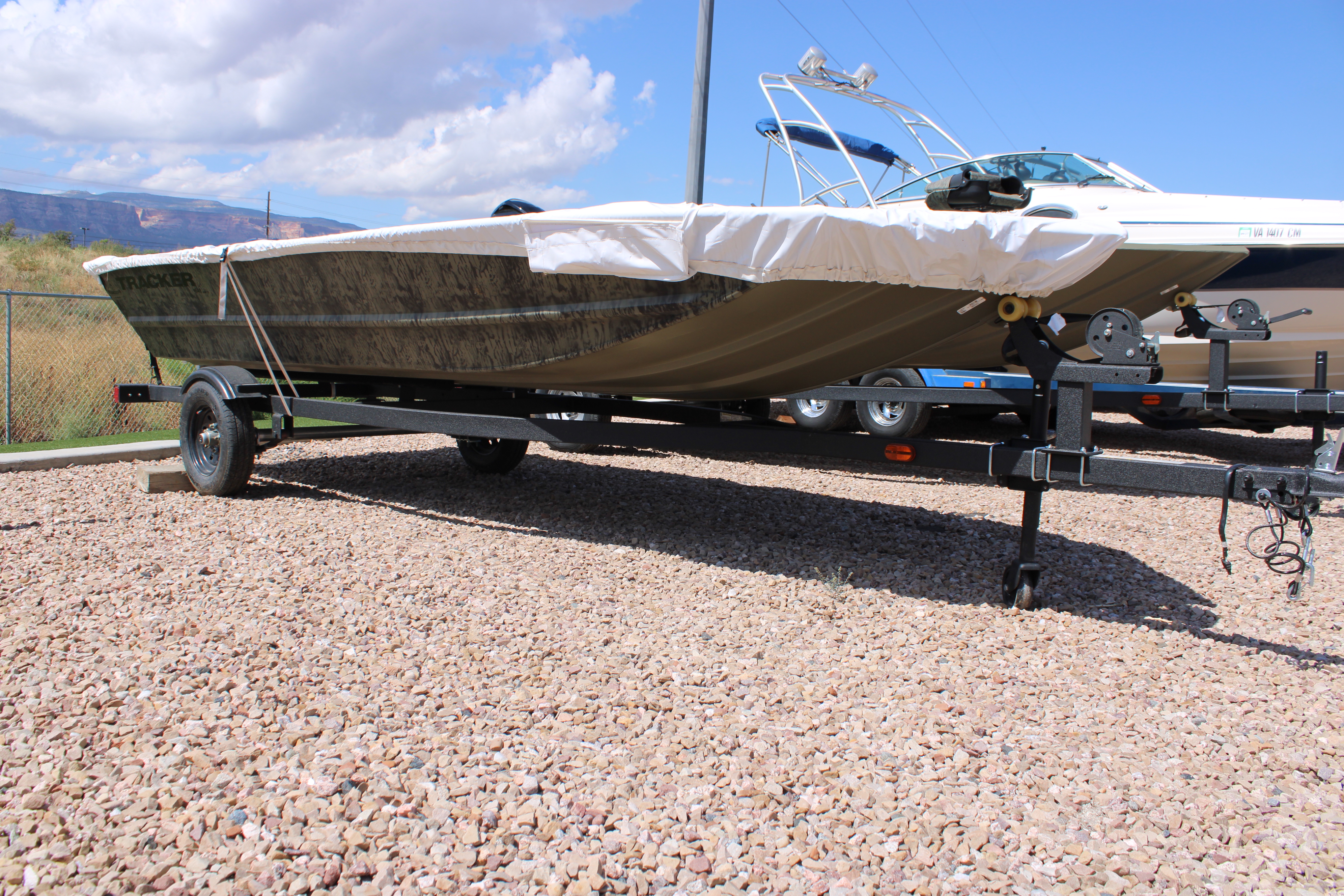 2027 Tracker GRIZZLY 1648 Boat