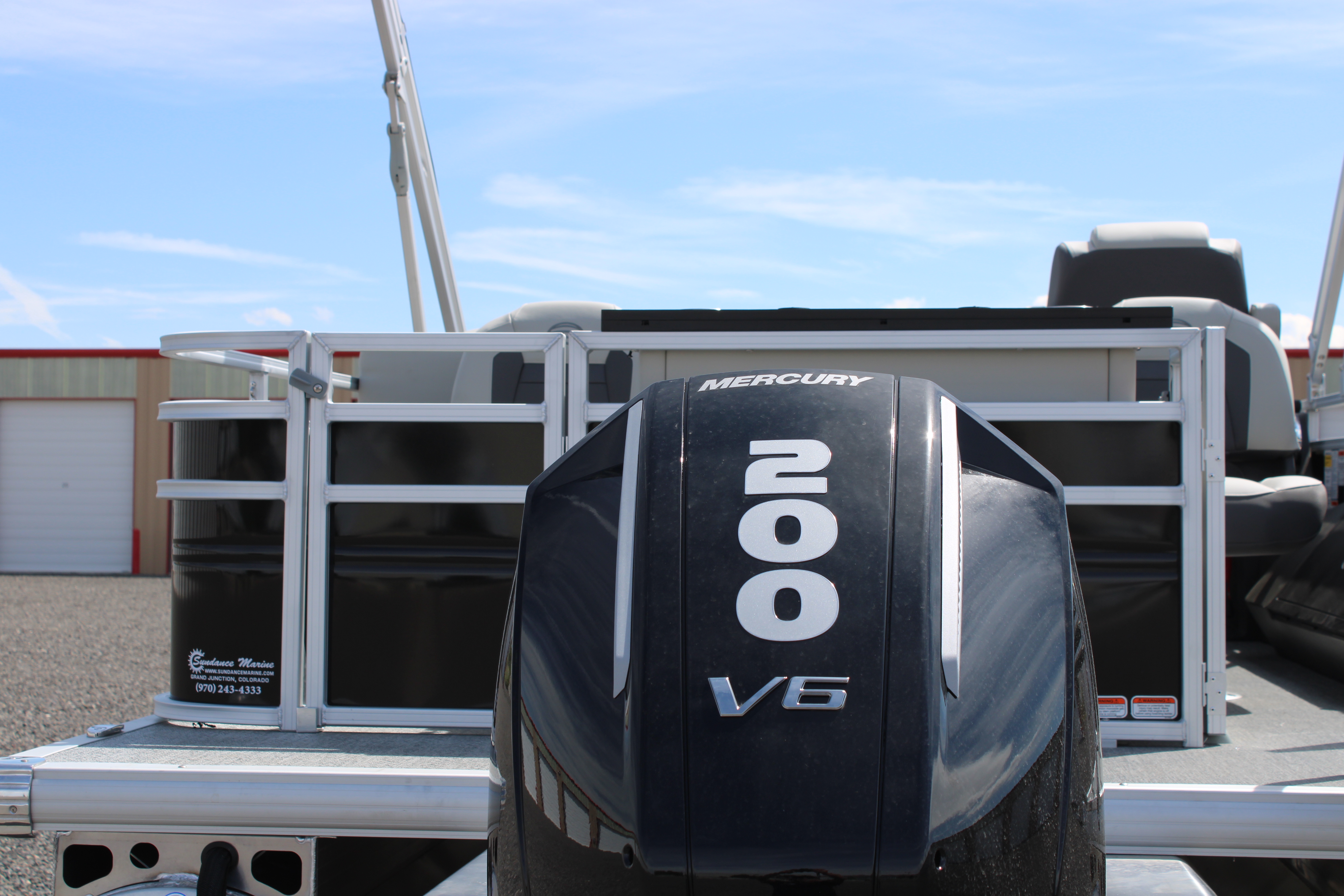2027 Sun Tracker FB 22XP3 Boat