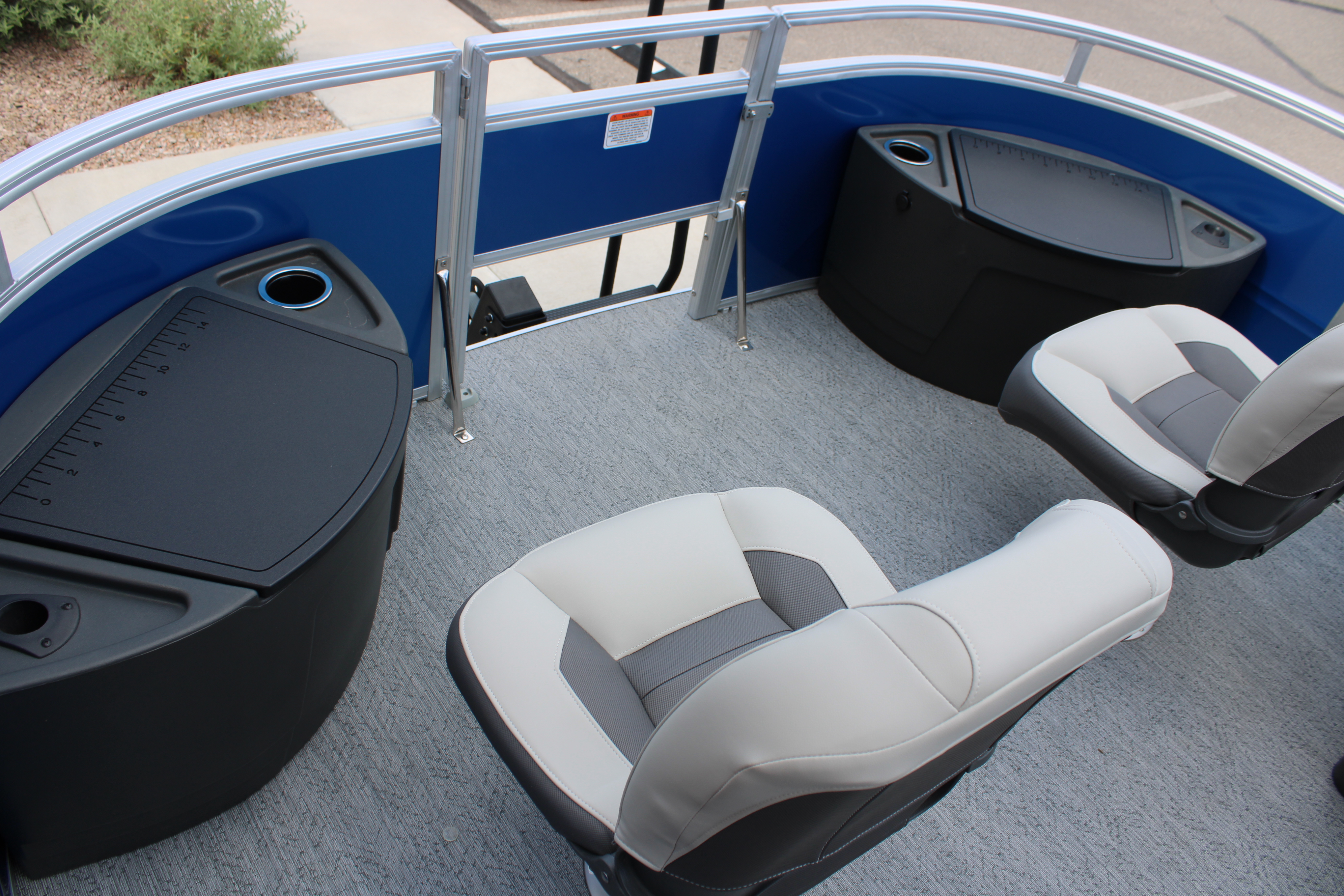 2026 Sun Tracker FB20 Boat