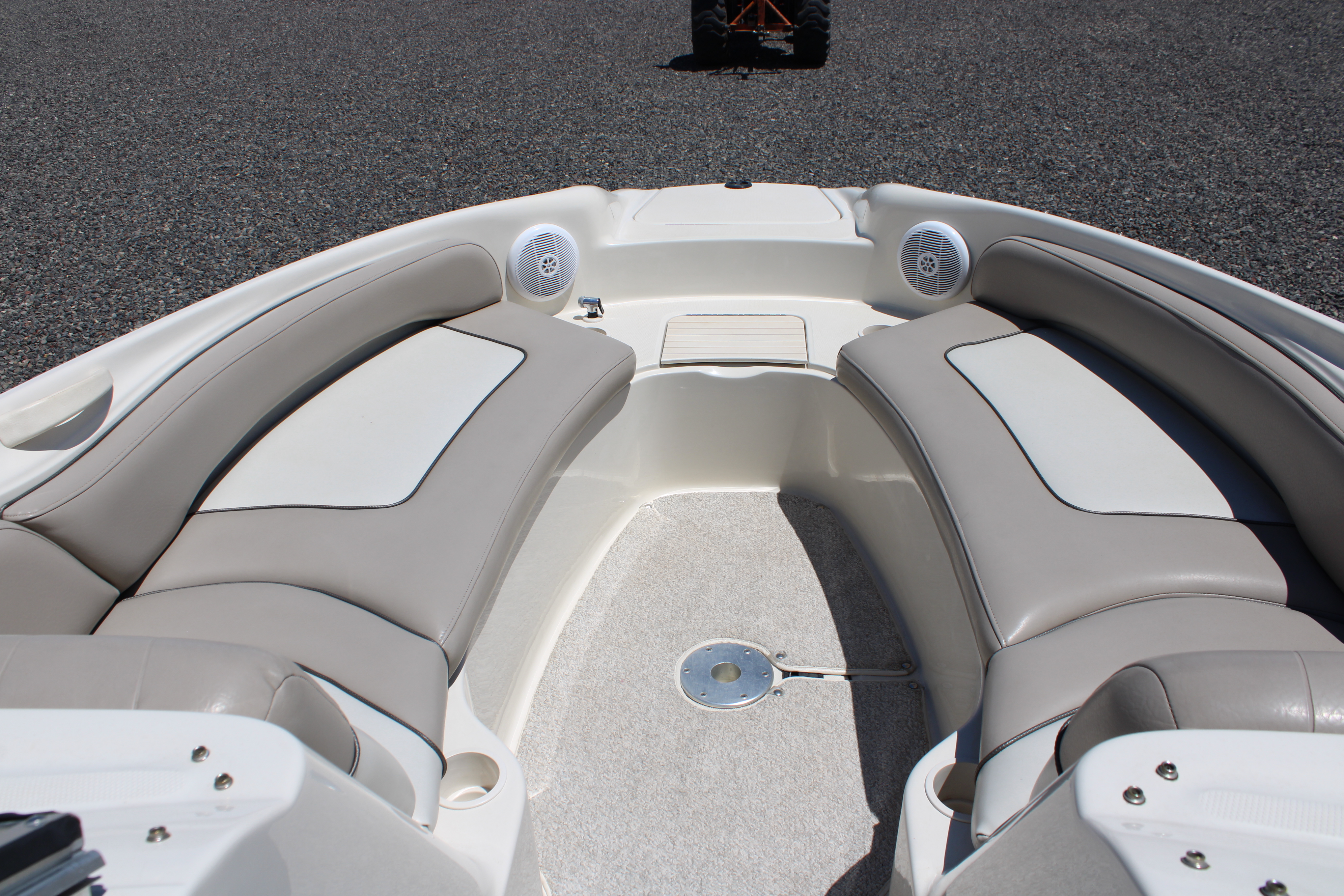 2003 Sea Ray 240 SUNDECK Boat