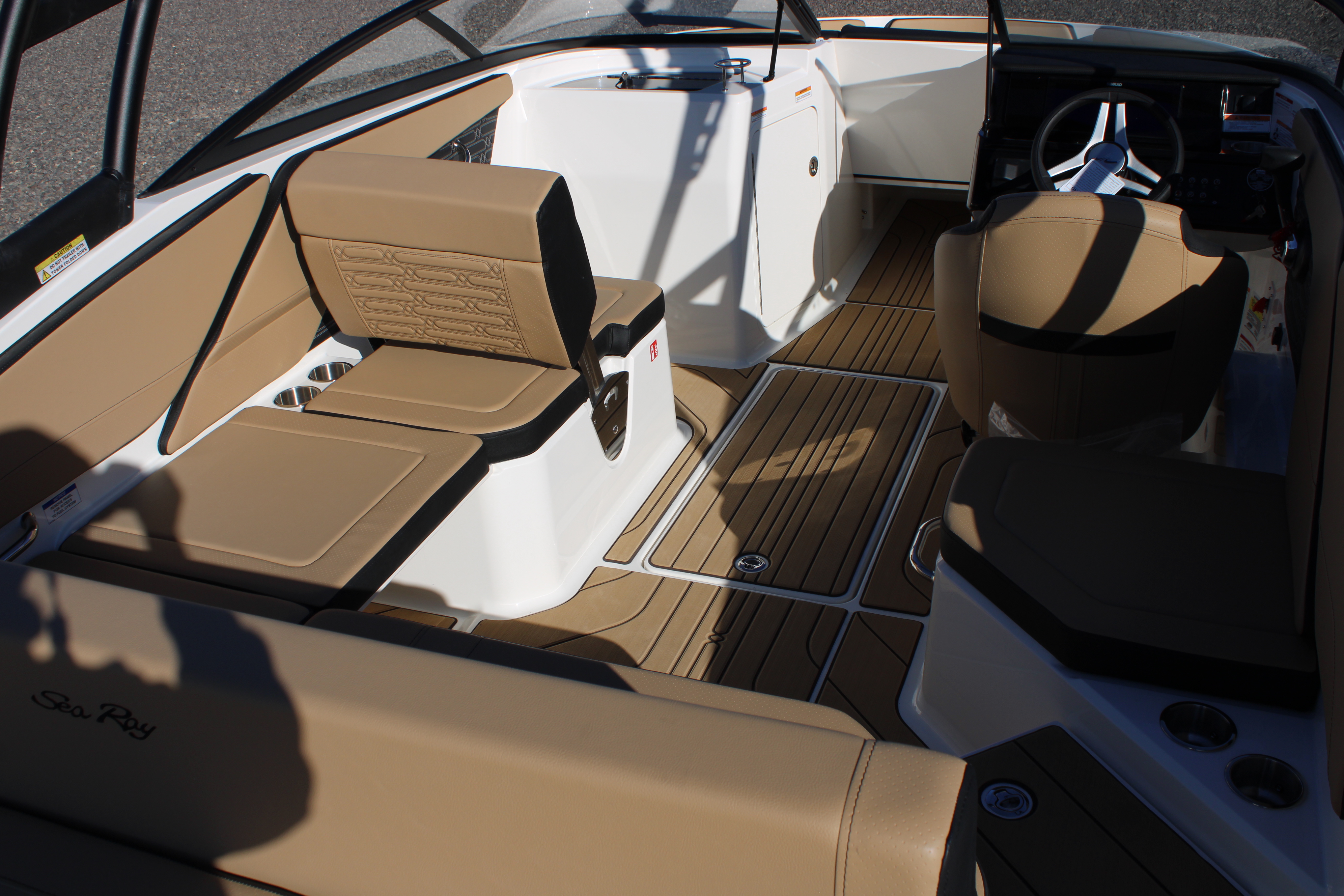 2026 Sea Ray SPX 210 Boat