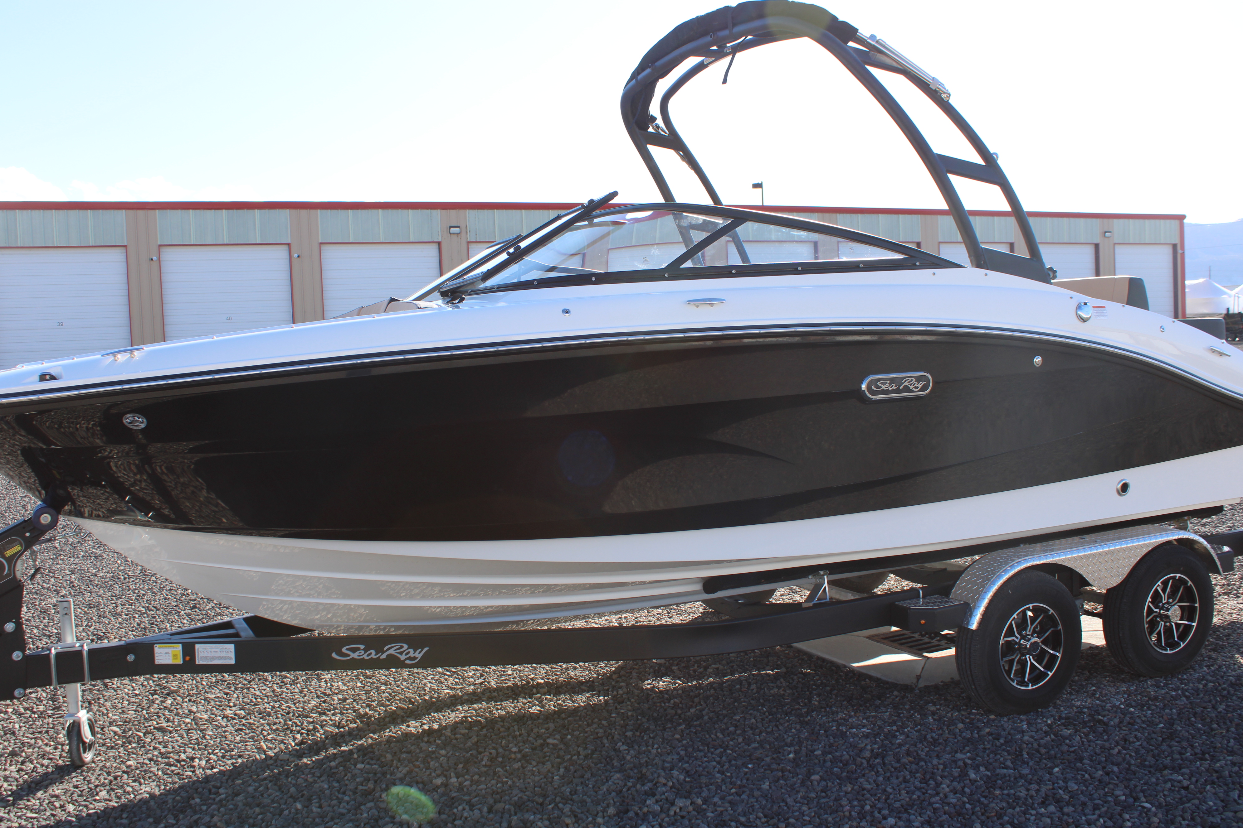 2026 Sea Ray SPX 210 Boat