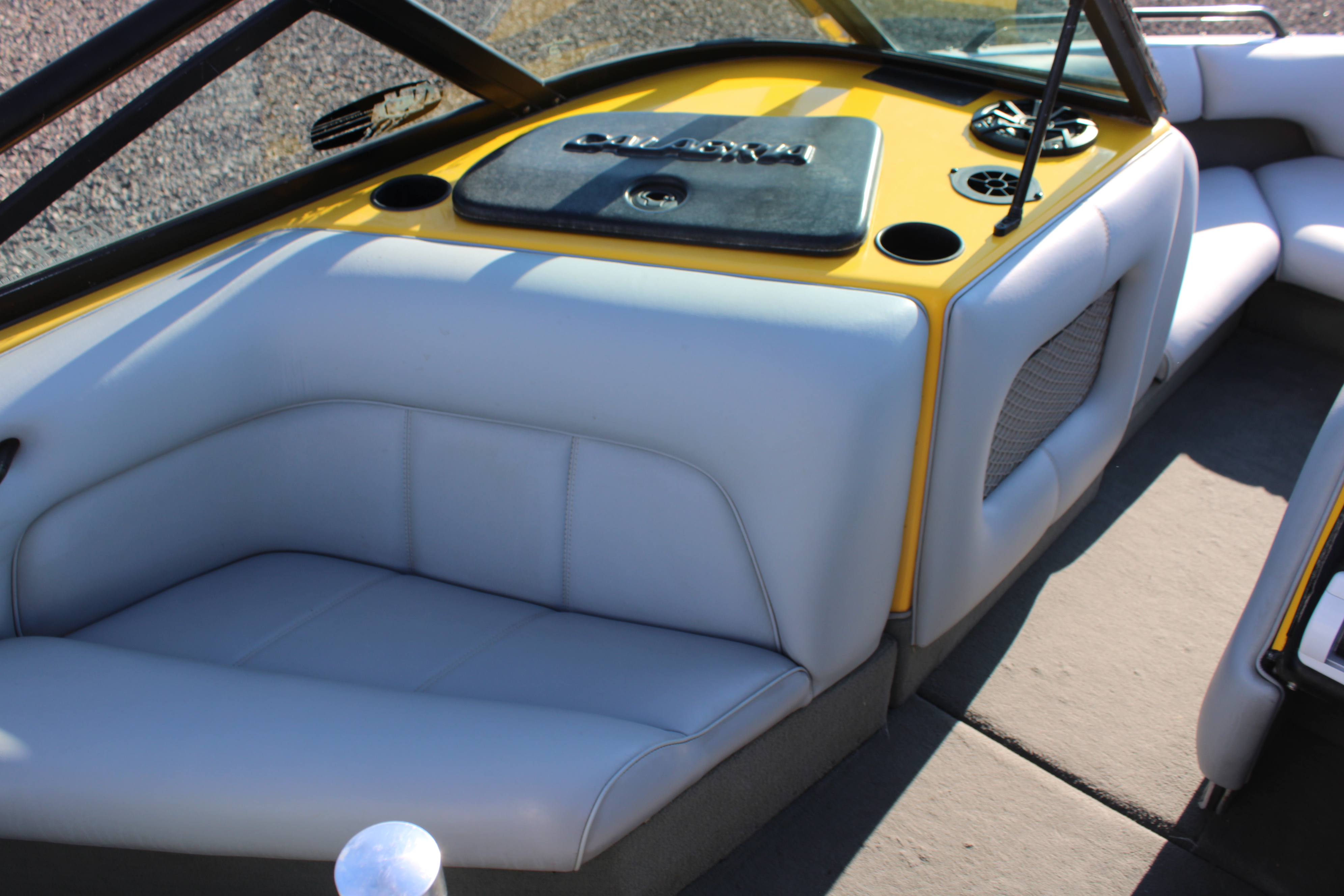 2003 Calabria CAL-AIR 20' Boat