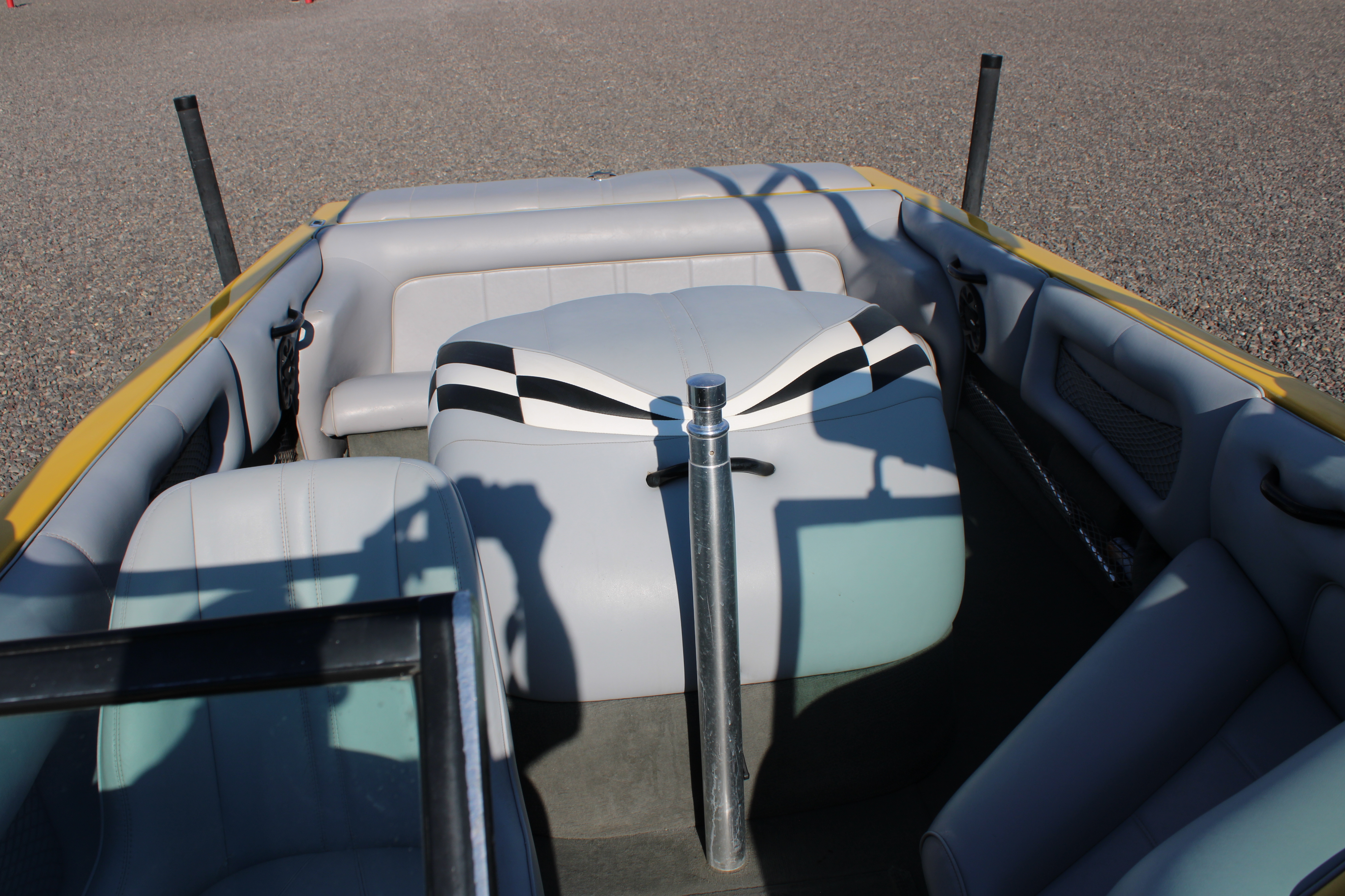 2003 Calabria CAL-AIR 20' Boat