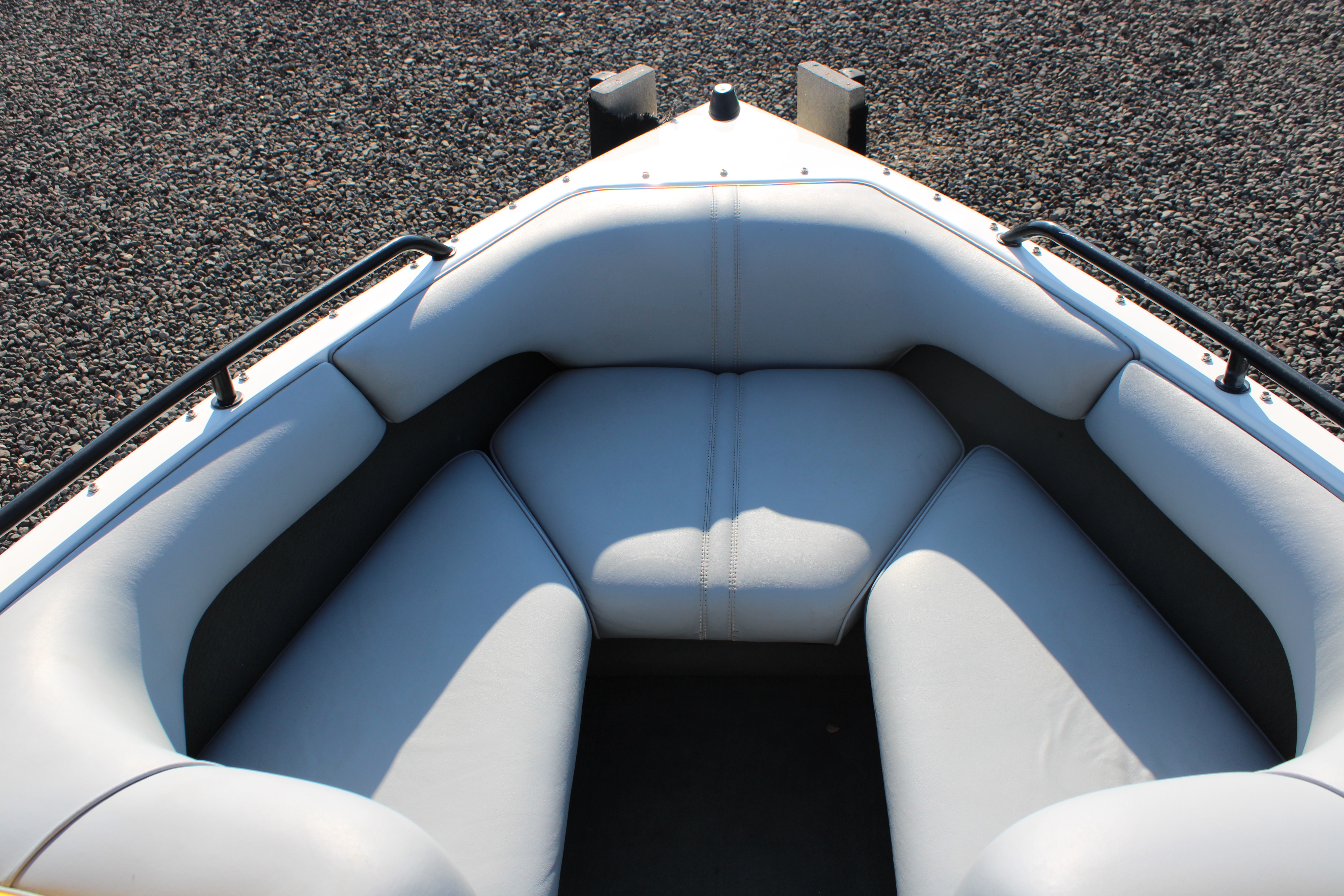 2003 Calabria CAL-AIR 20' Boat