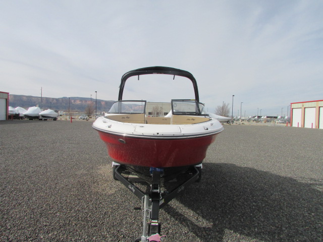 2026 Sea Ray SPX 210 Boat