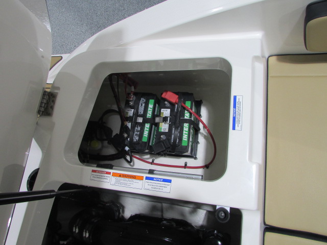 2026 Sea Ray SPX 210 Boat