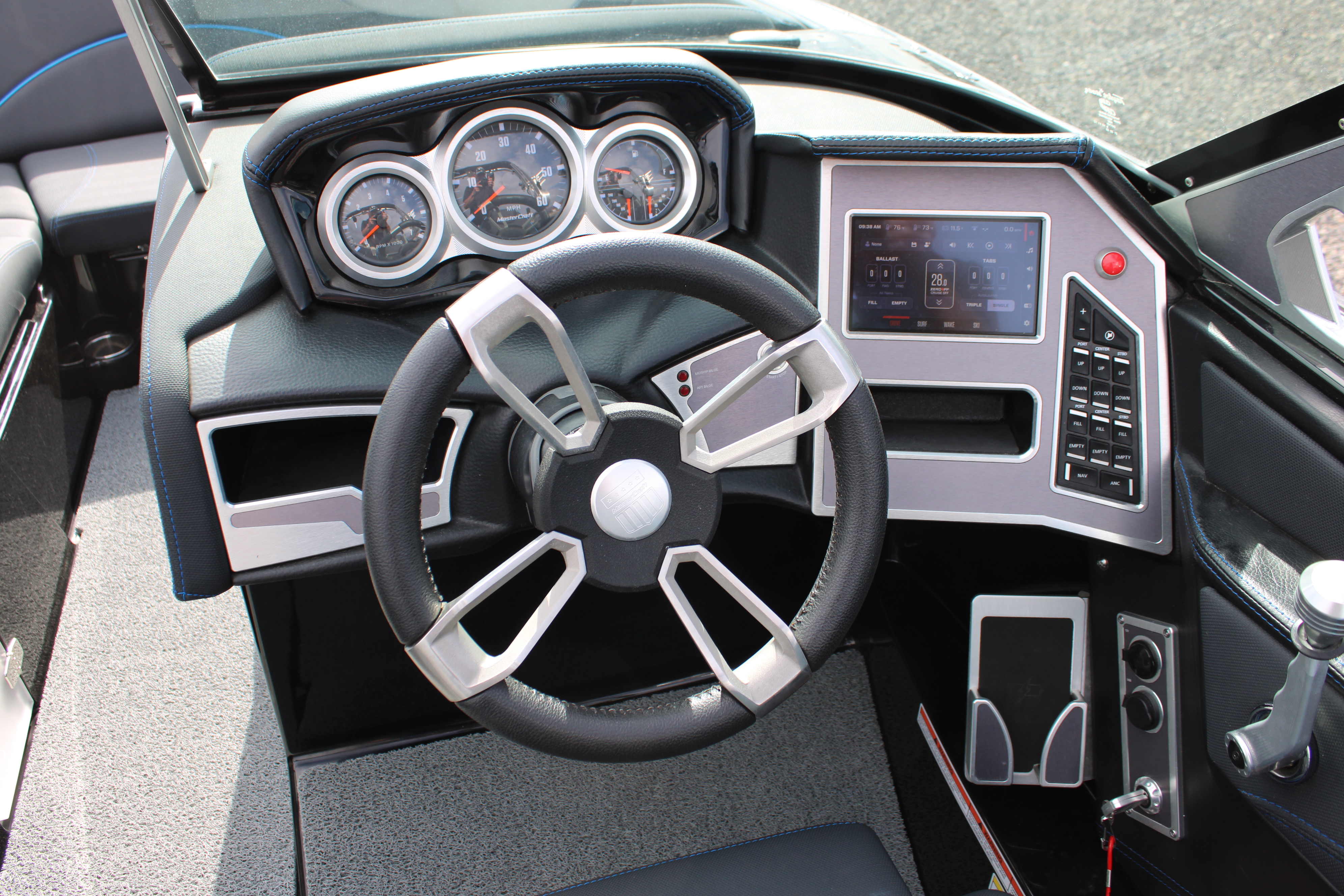 2021 MasterCraft XT22 Boat