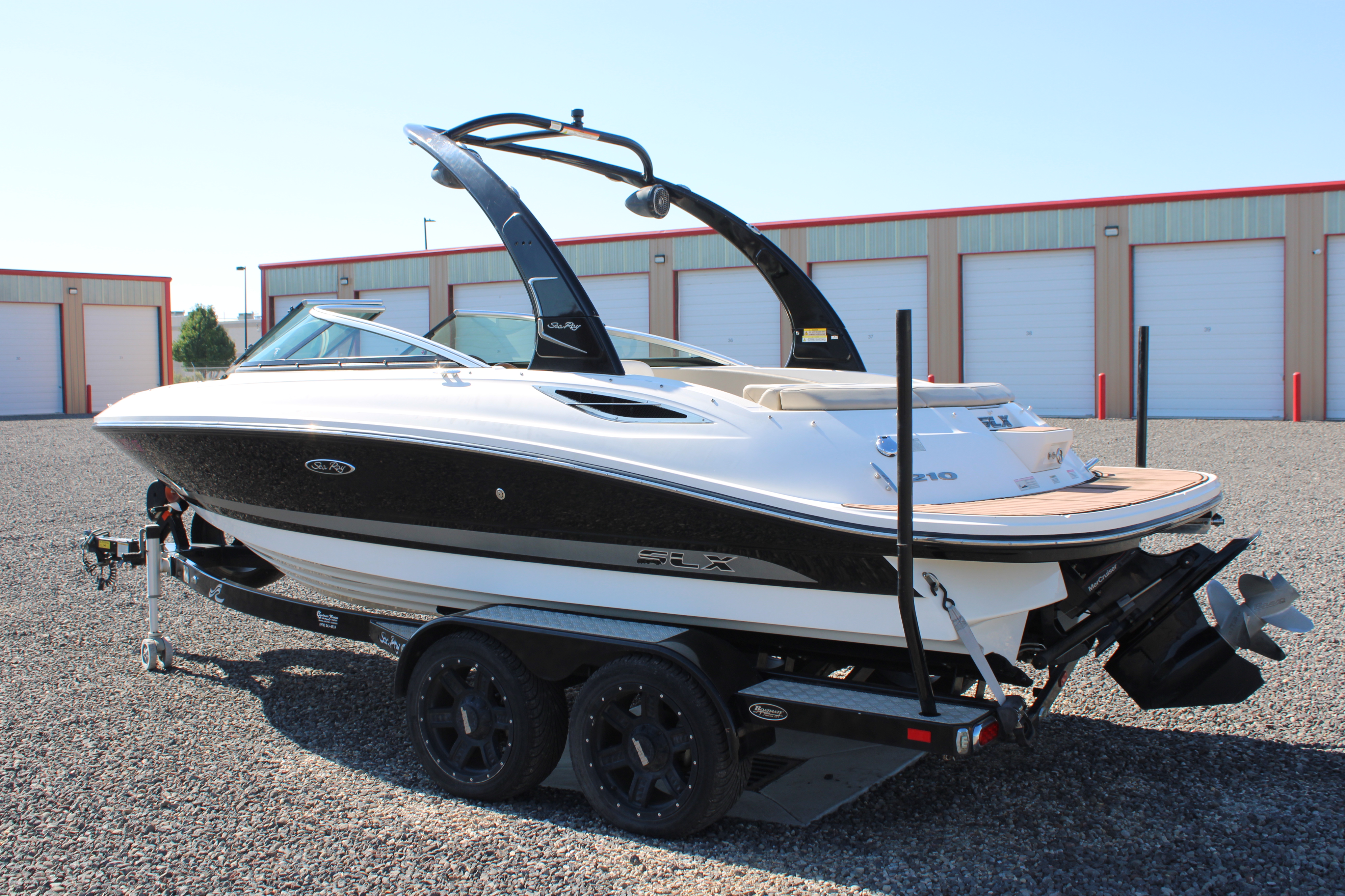 2013 Sea Ray 210 SLX Boat