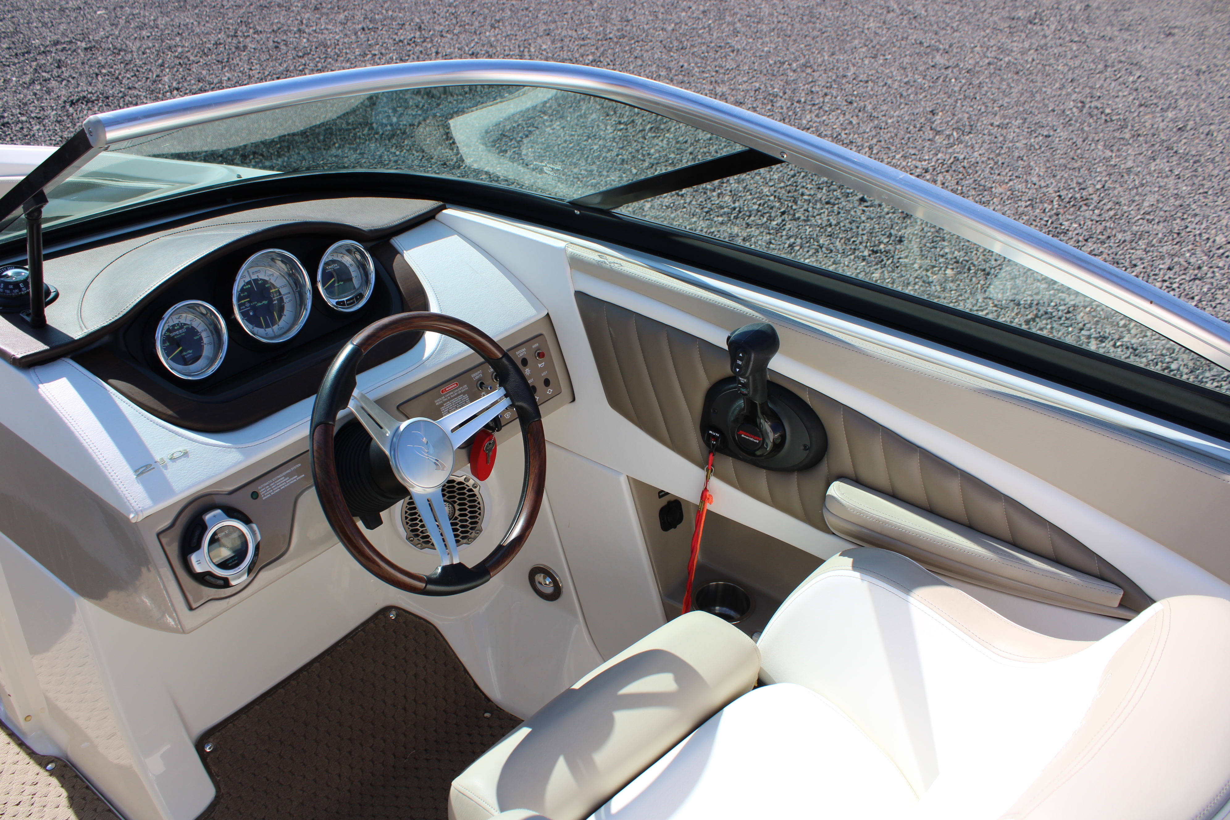 2013 Sea Ray 210 SLX Boat
