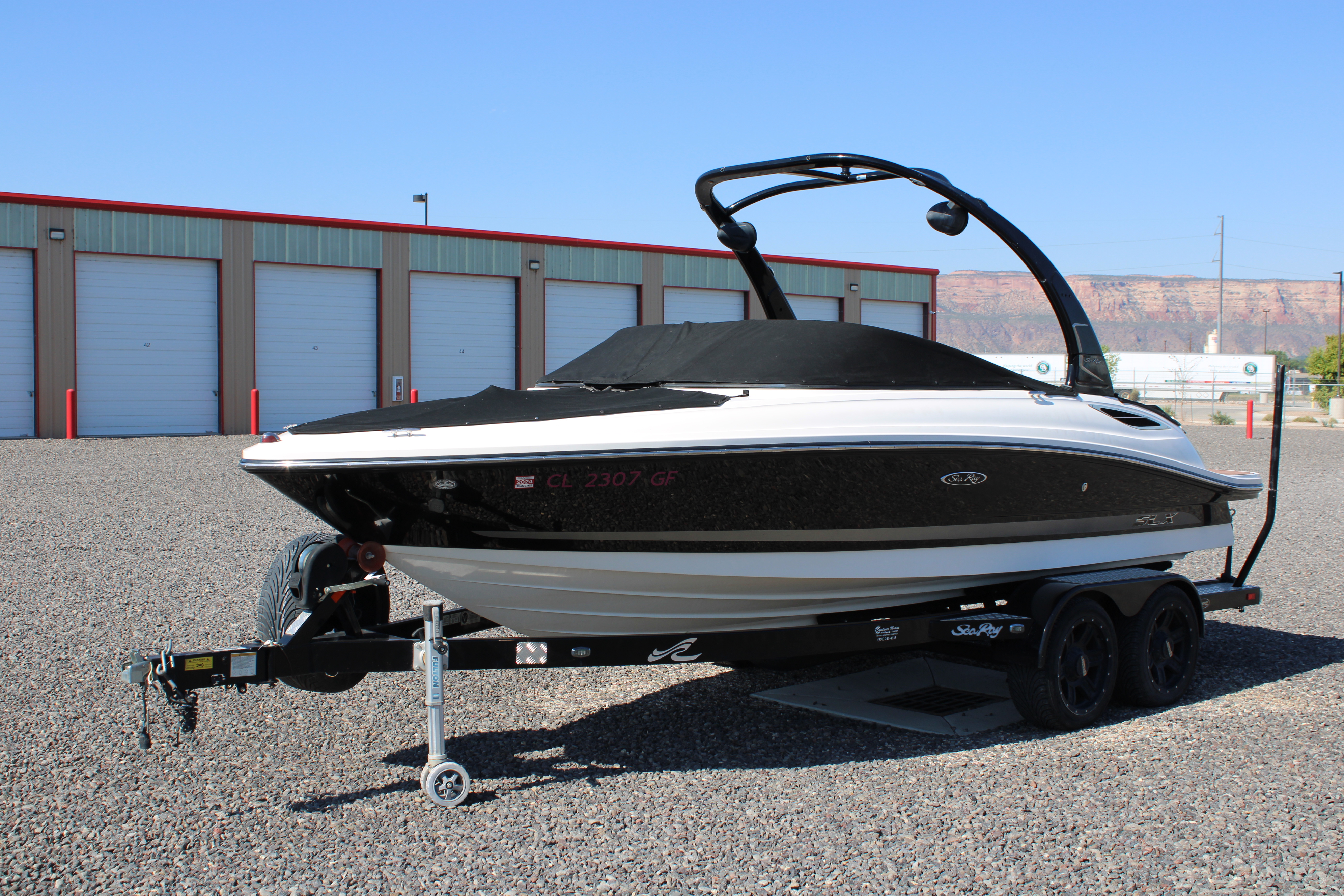 2013 Sea Ray 210 SLX Boat