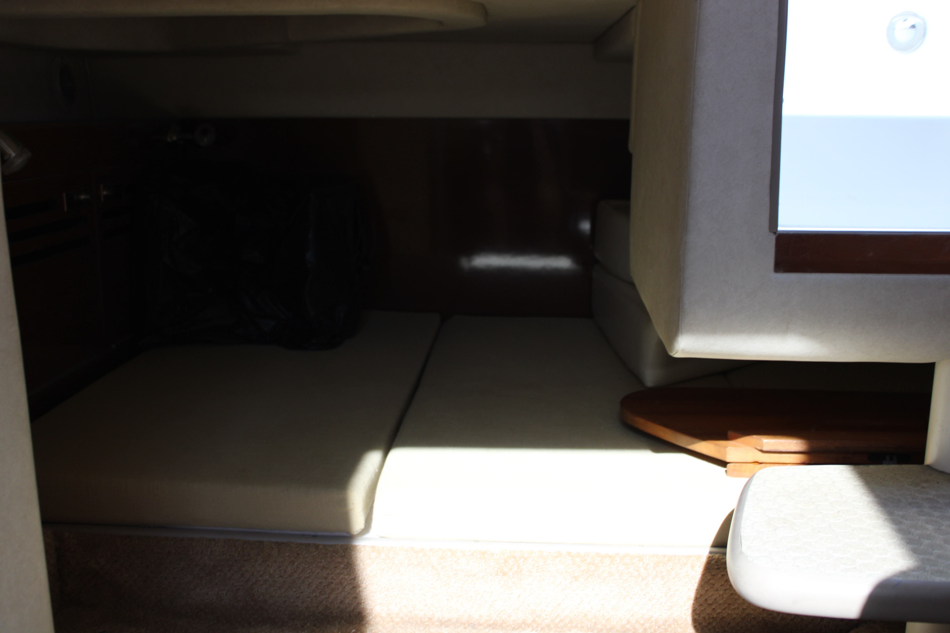 2009 Sea Ray 270 SUNDANCER Boat