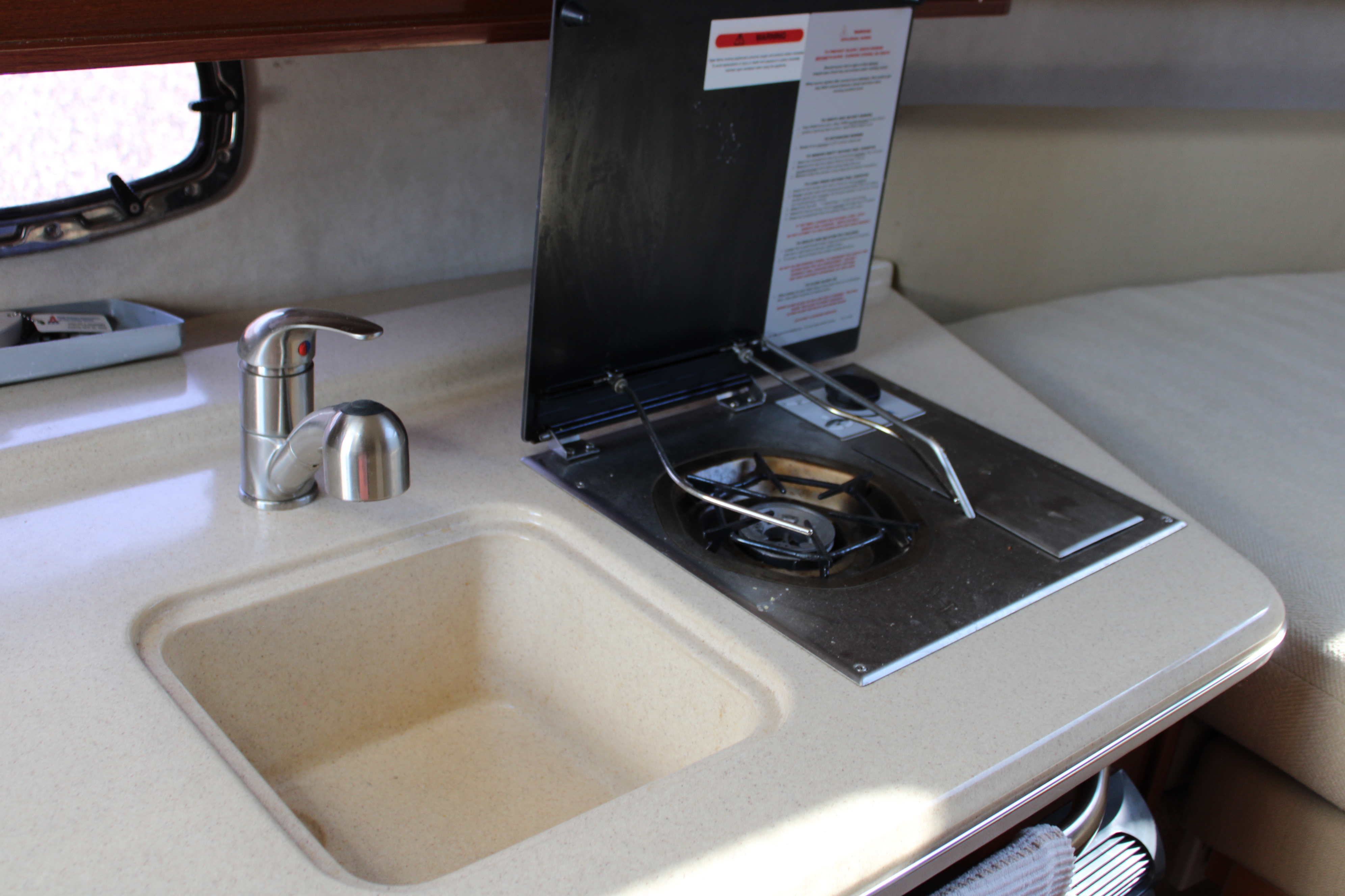 2009 Sea Ray 270 SUNDANCER Boat