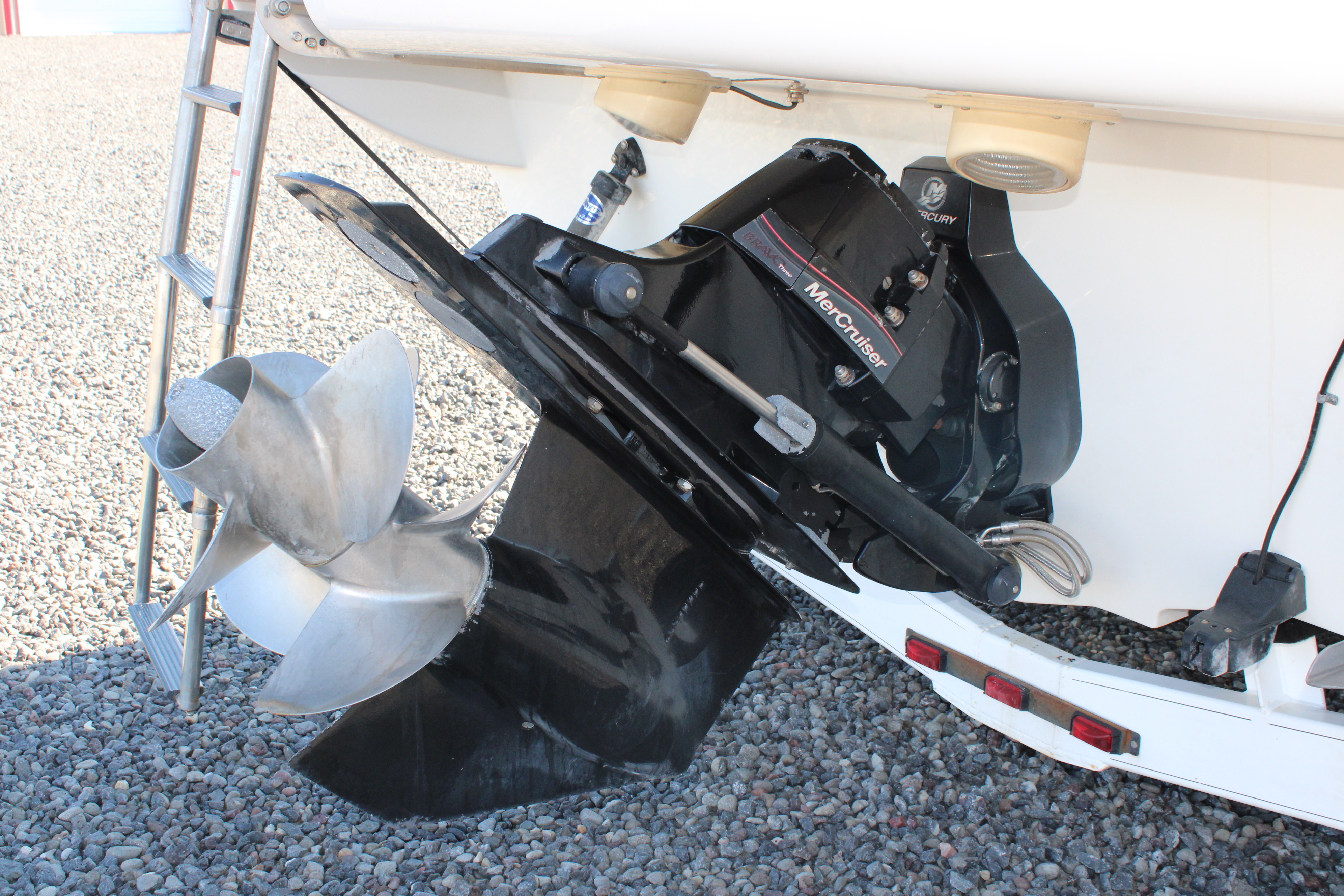 2009 Sea Ray 270 SUNDANCER Boat
