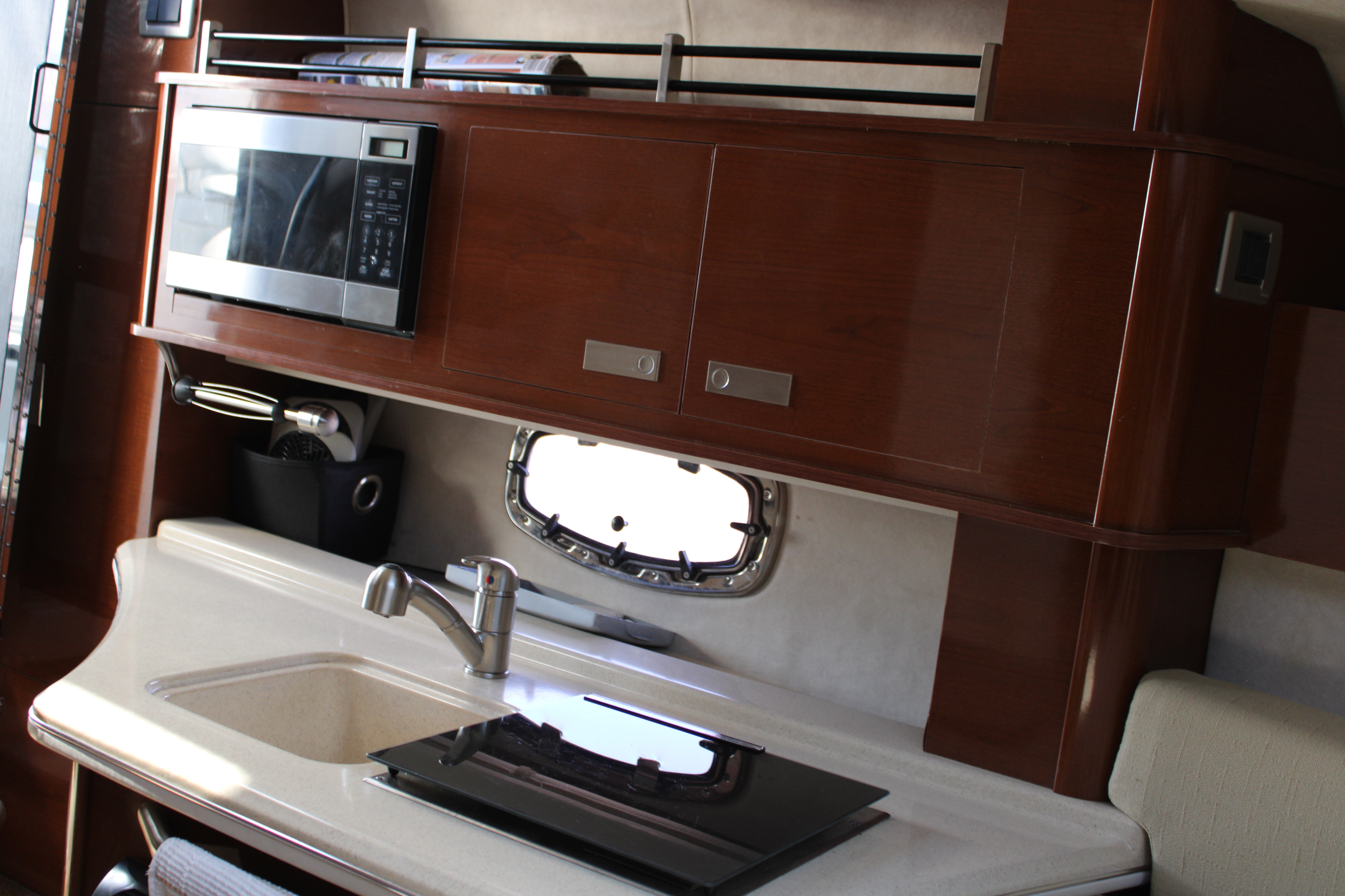 2009 Sea Ray 270 SUNDANCER Boat