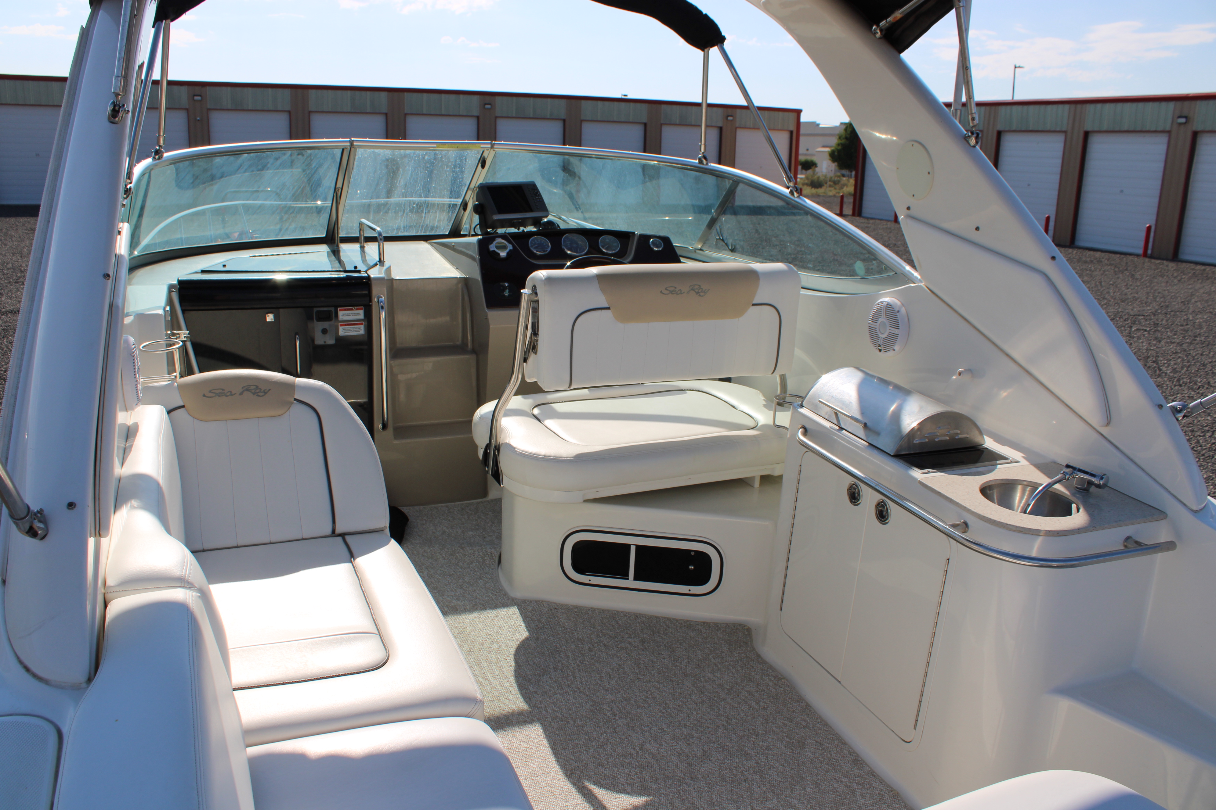 2009 Sea Ray 270 SUNDANCER Boat