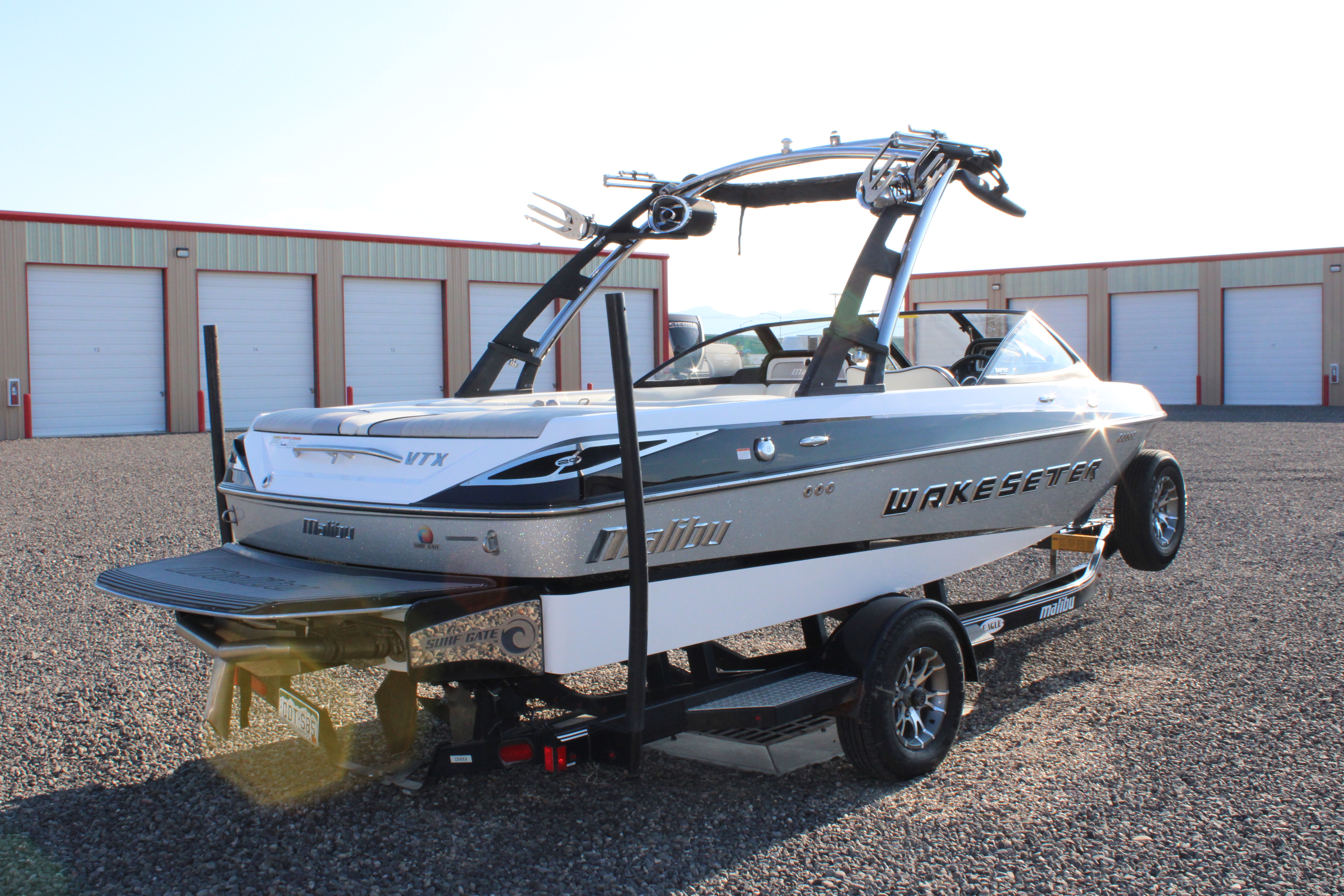 2014 Malibu Wakesetter 20 VTX Boat