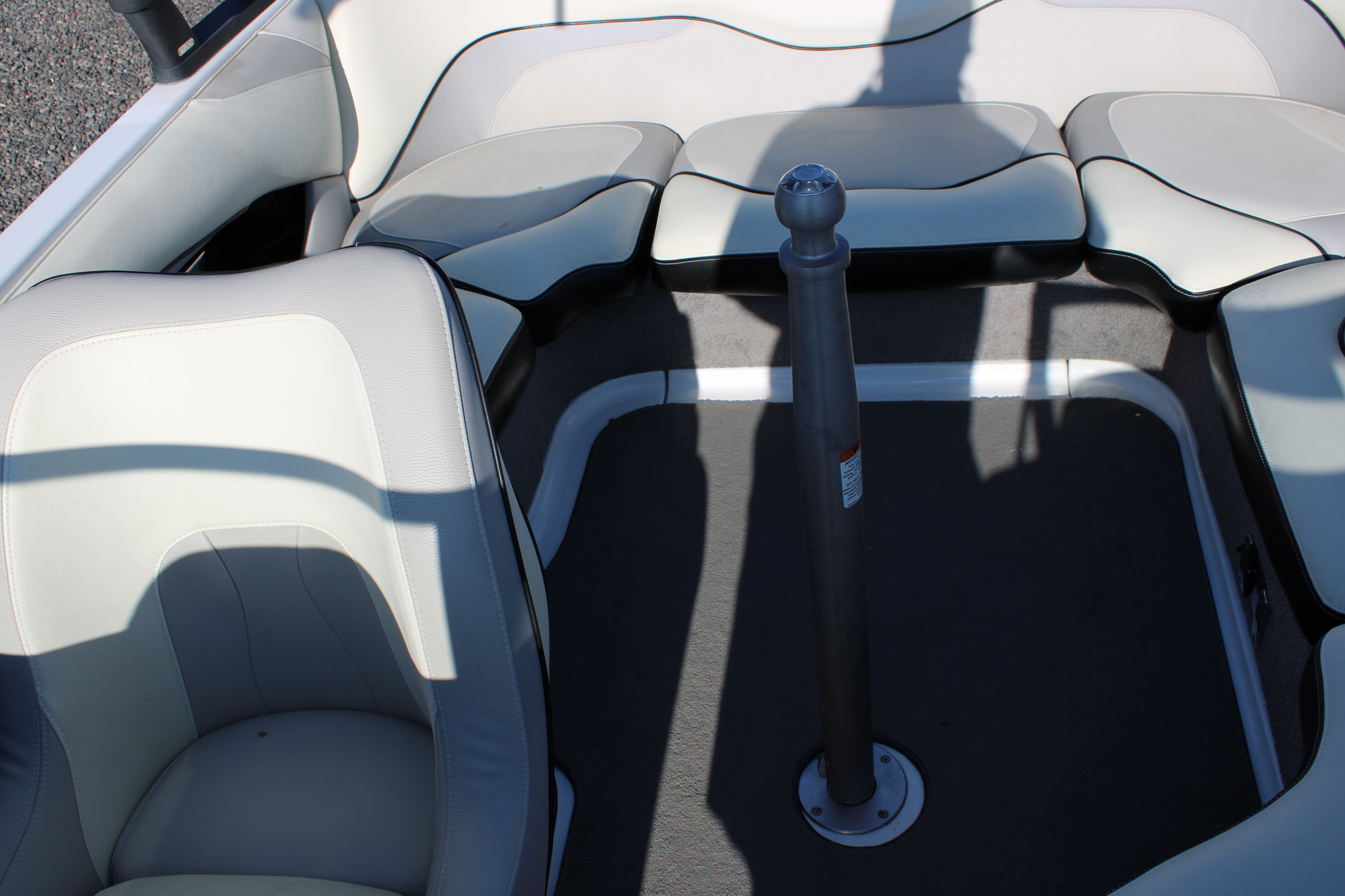 2014 Malibu Wakesetter 20 VTX Boat