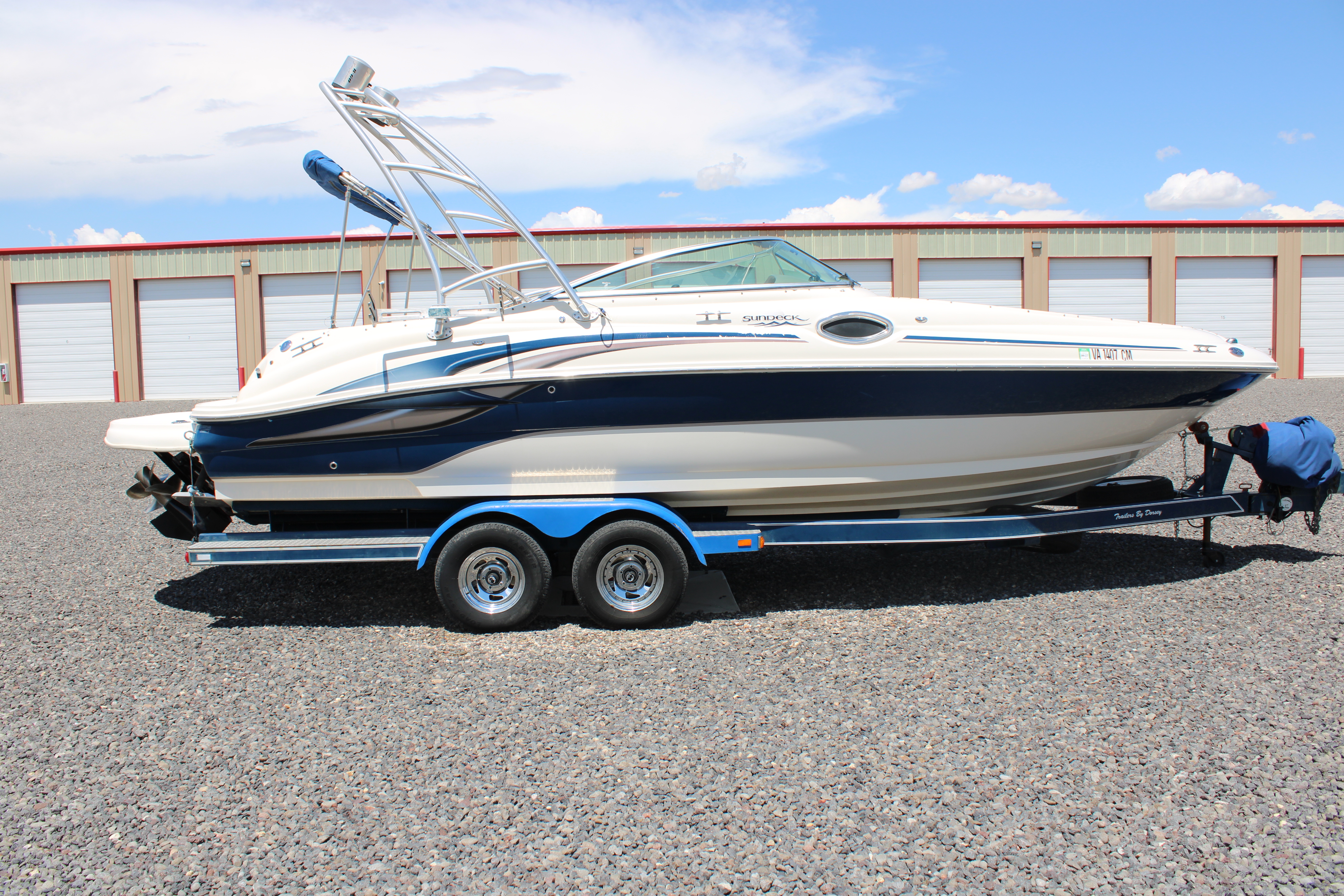 2003 Sea Ray 240 SUNDECK Boat