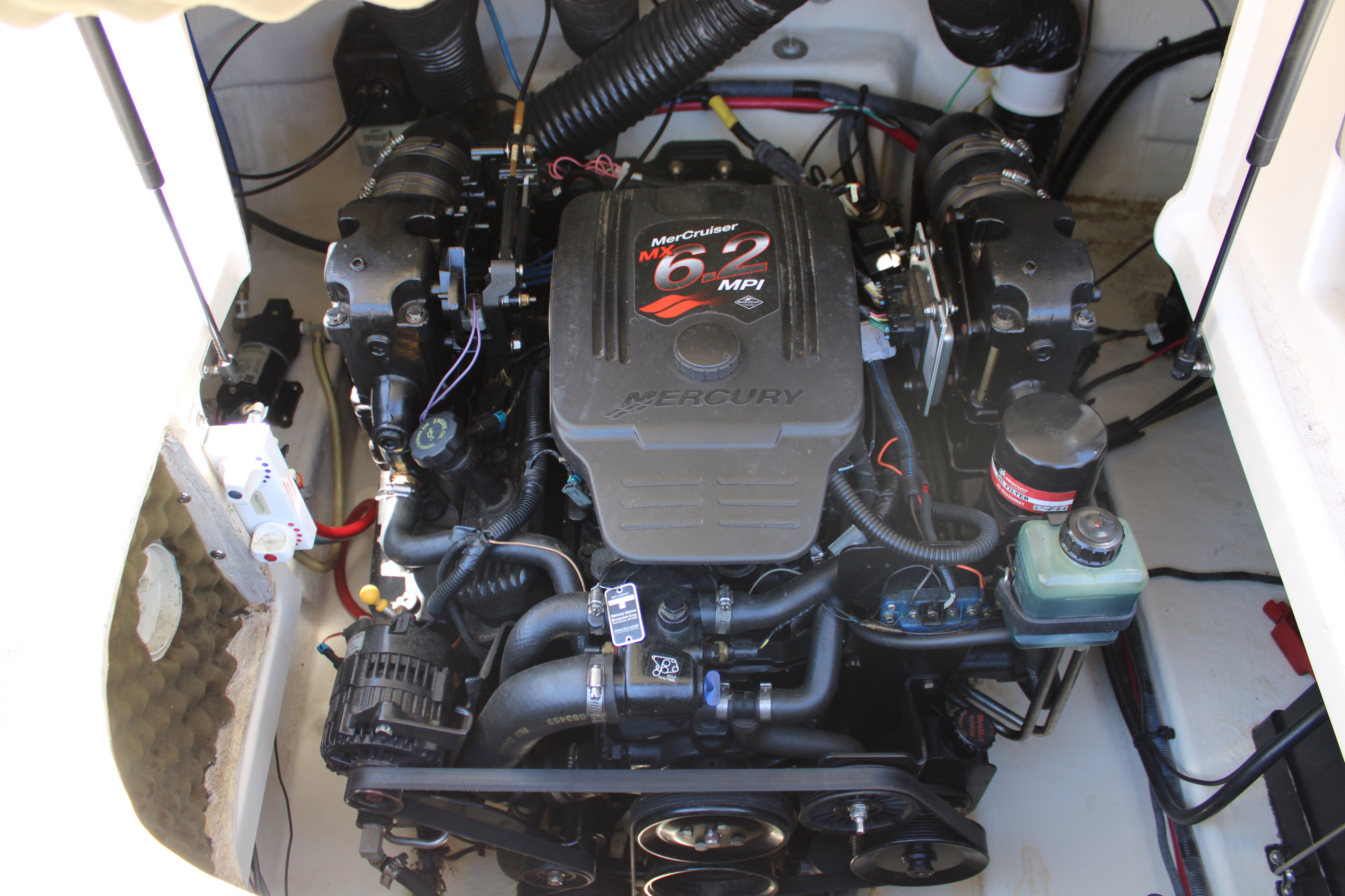2003 Sea Ray 240 SUNDECK Boat