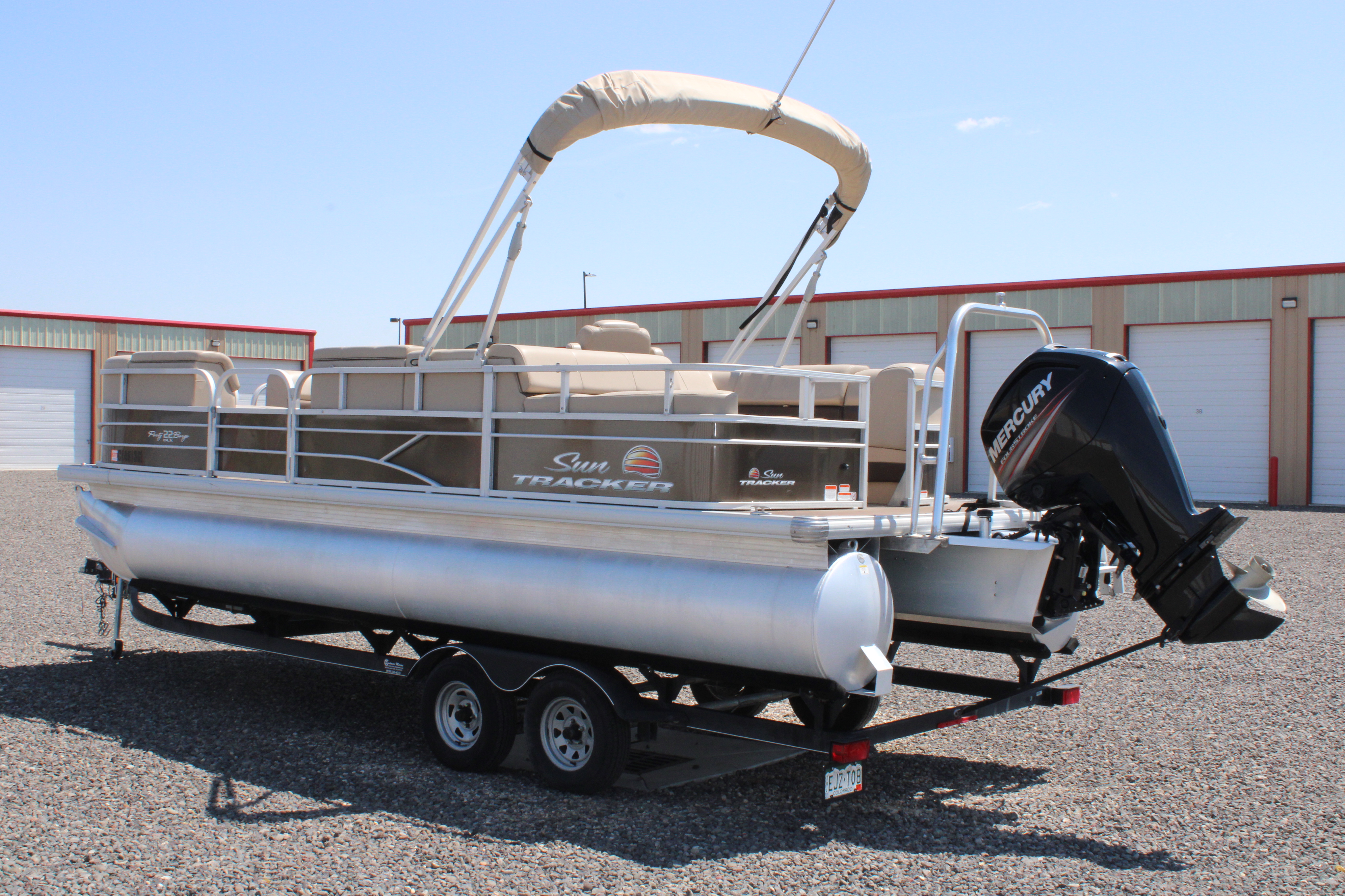 2019 Sun Tracker 22RF Boat