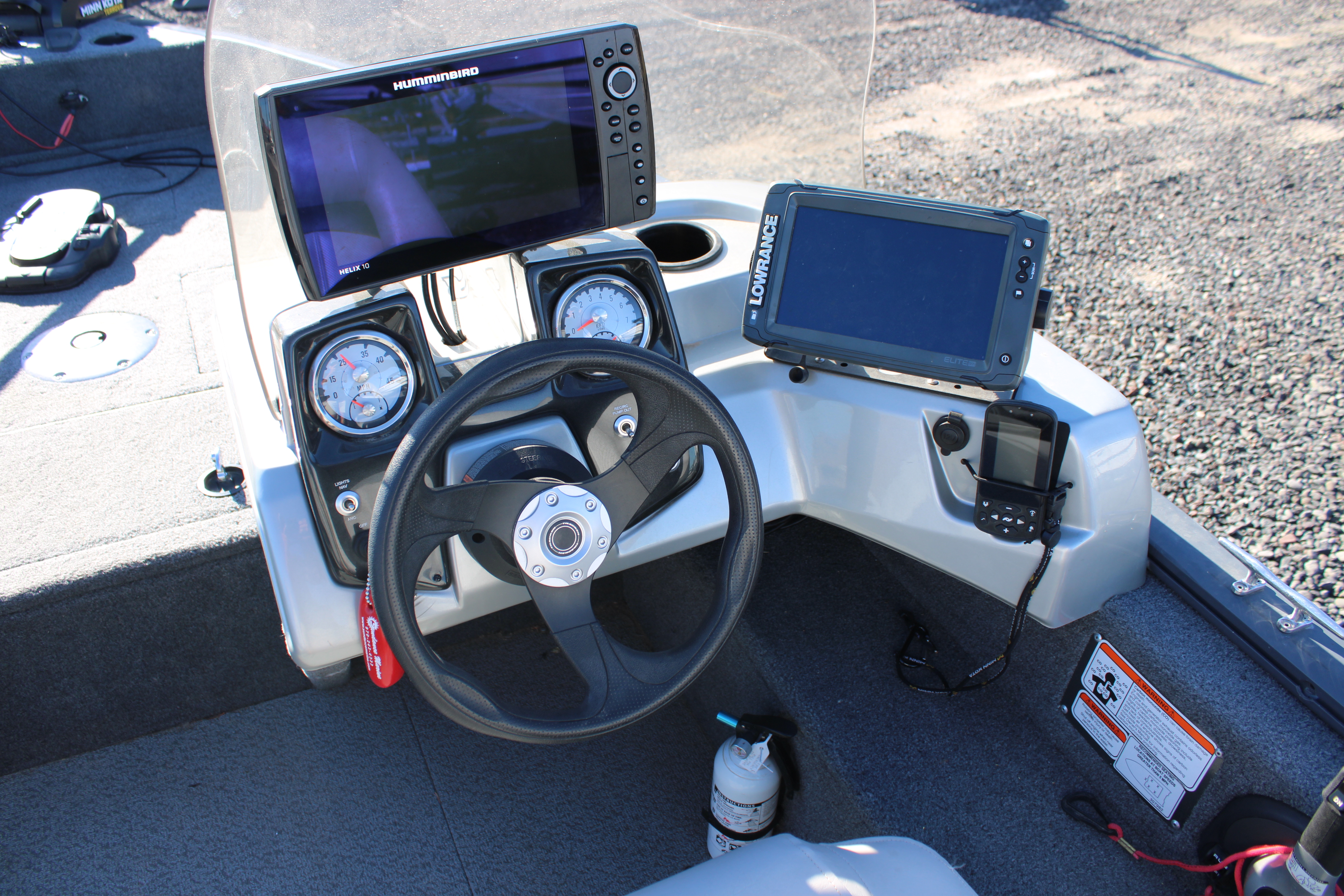 2018 Tracker Boats Pro Guide V-16 SC Boat