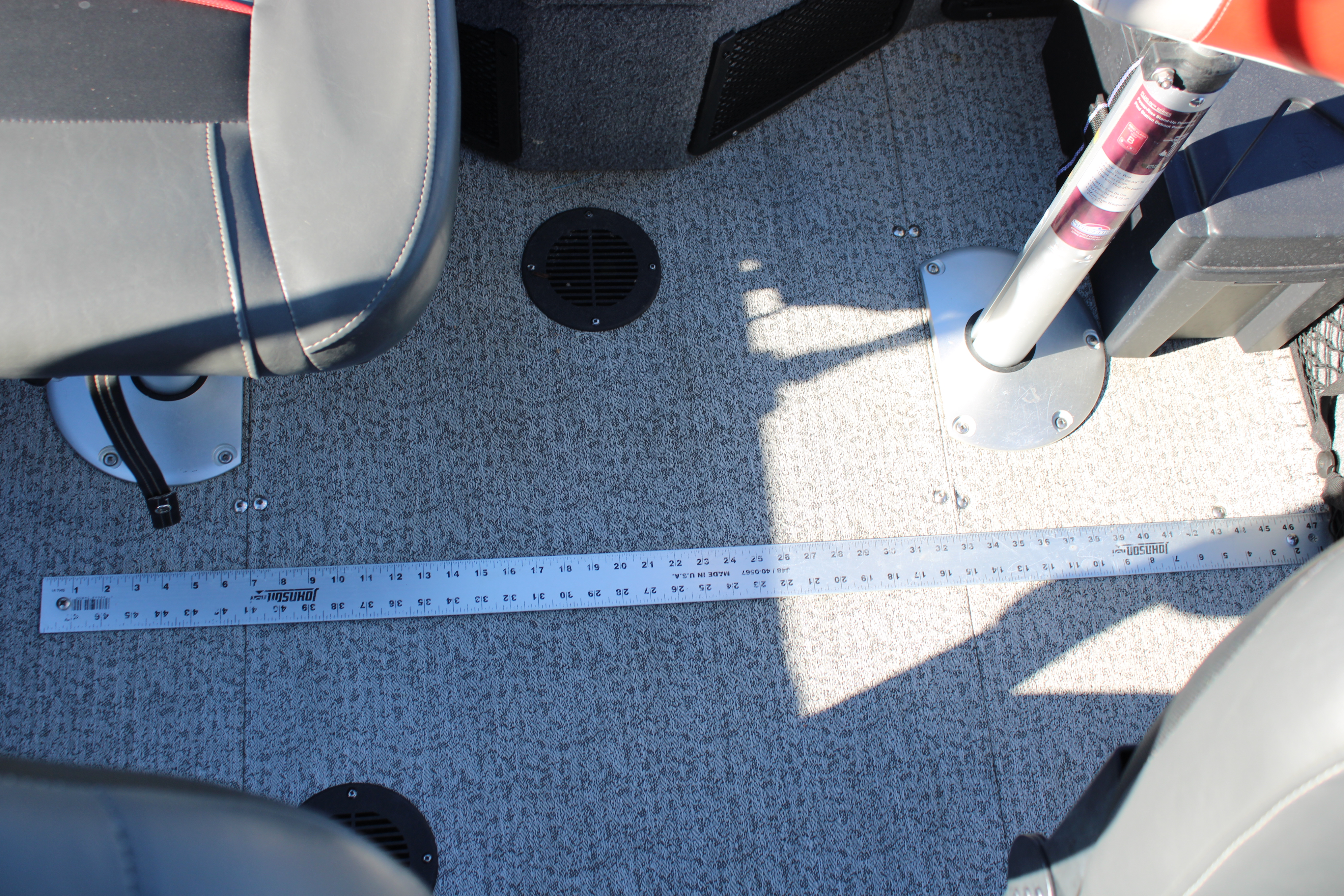2022 Tracker Boats Pro Guide V-16 SC Boat