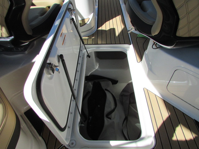 2024 Sea Ray 280 SLX Boat