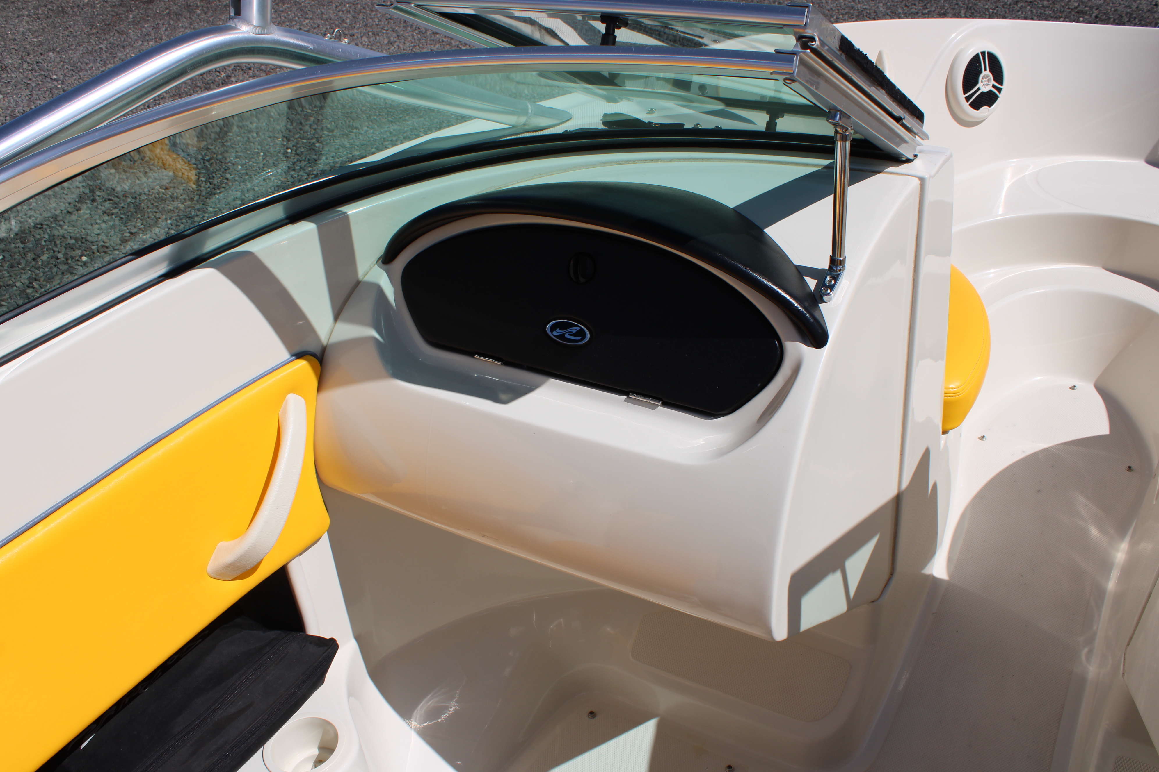 2007 Sea Ray 185 SPORT Boat