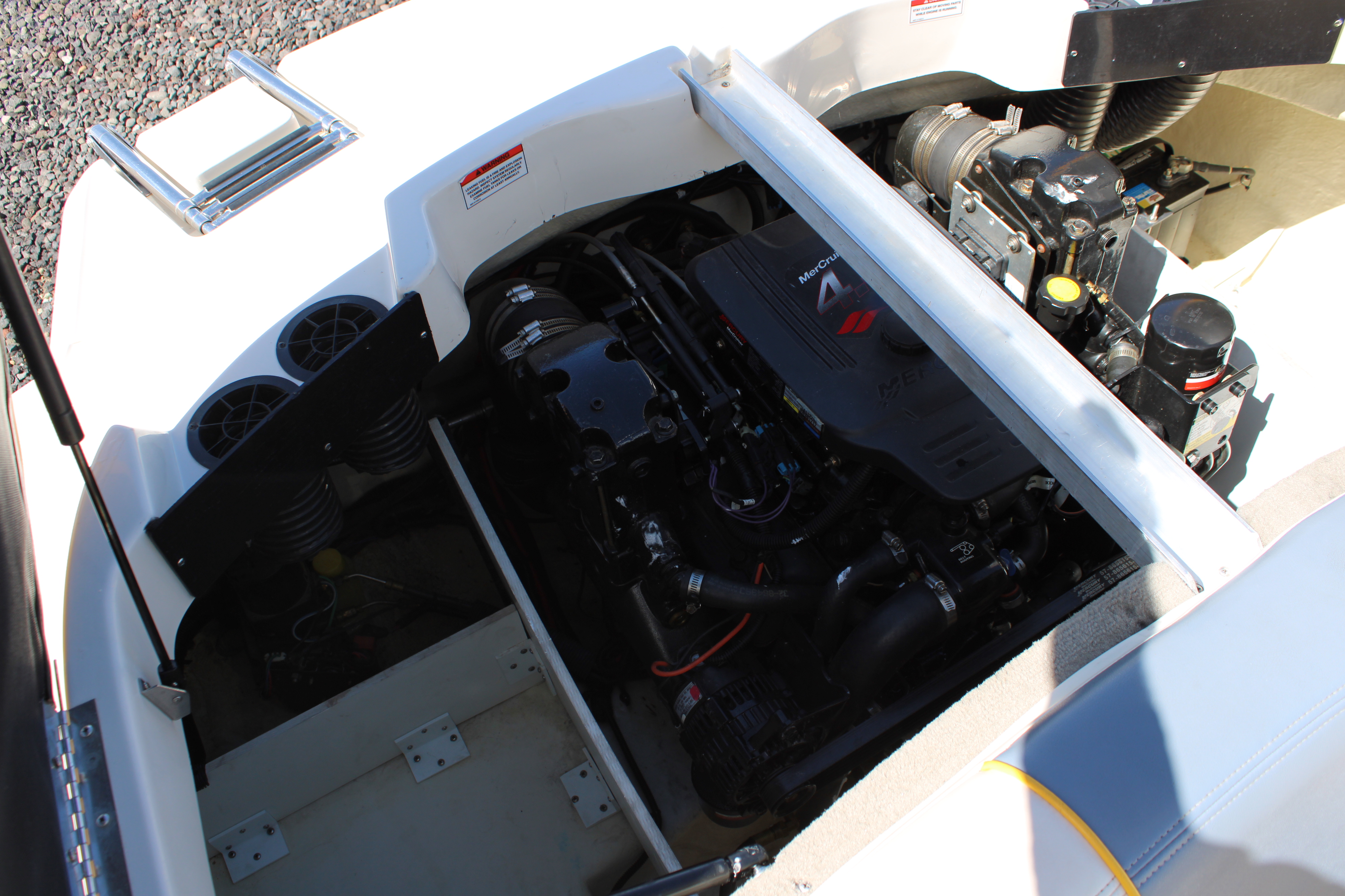 2007 Sea Ray 185 SPORT Boat