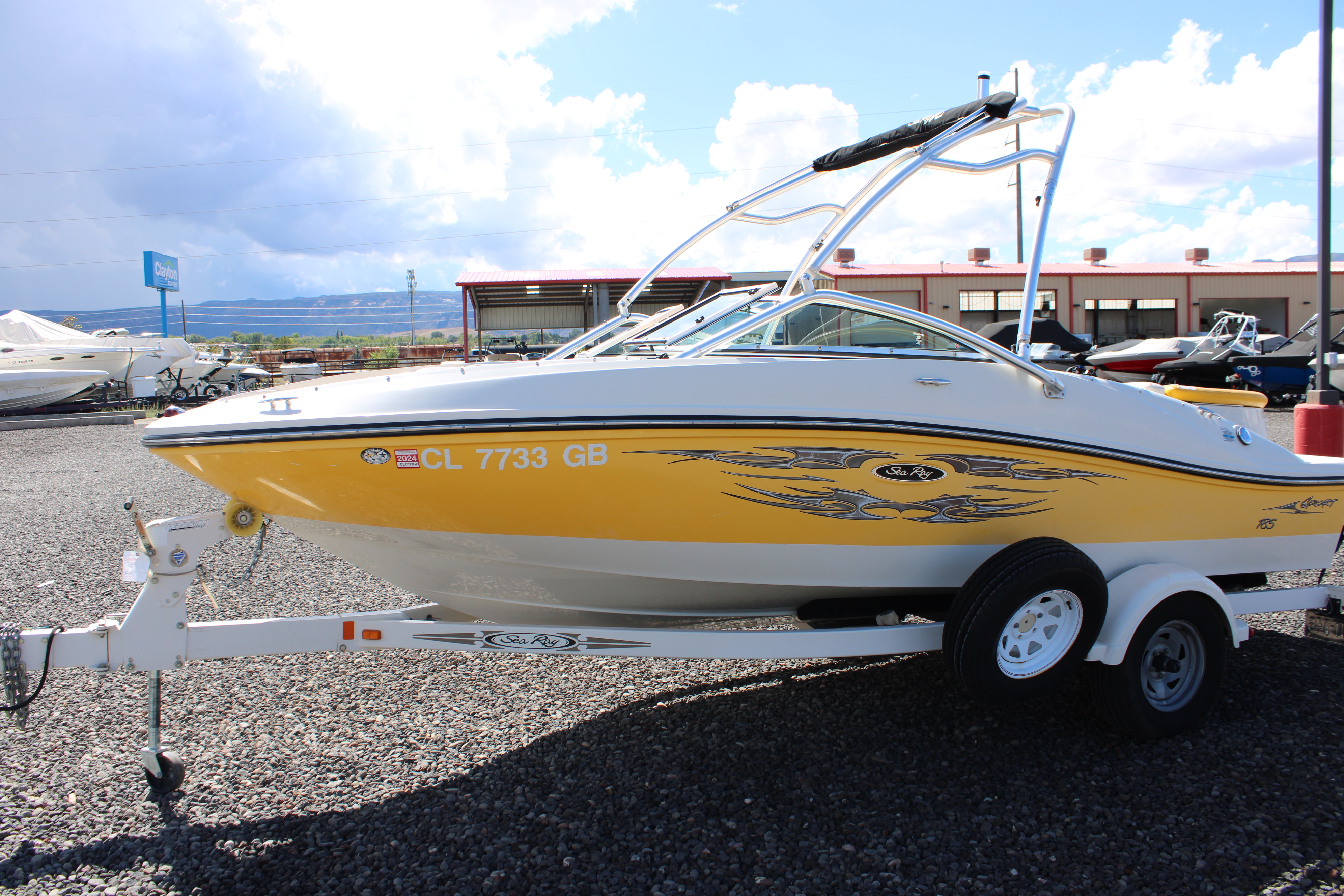 2007 Sea Ray 185 SPORT Boat