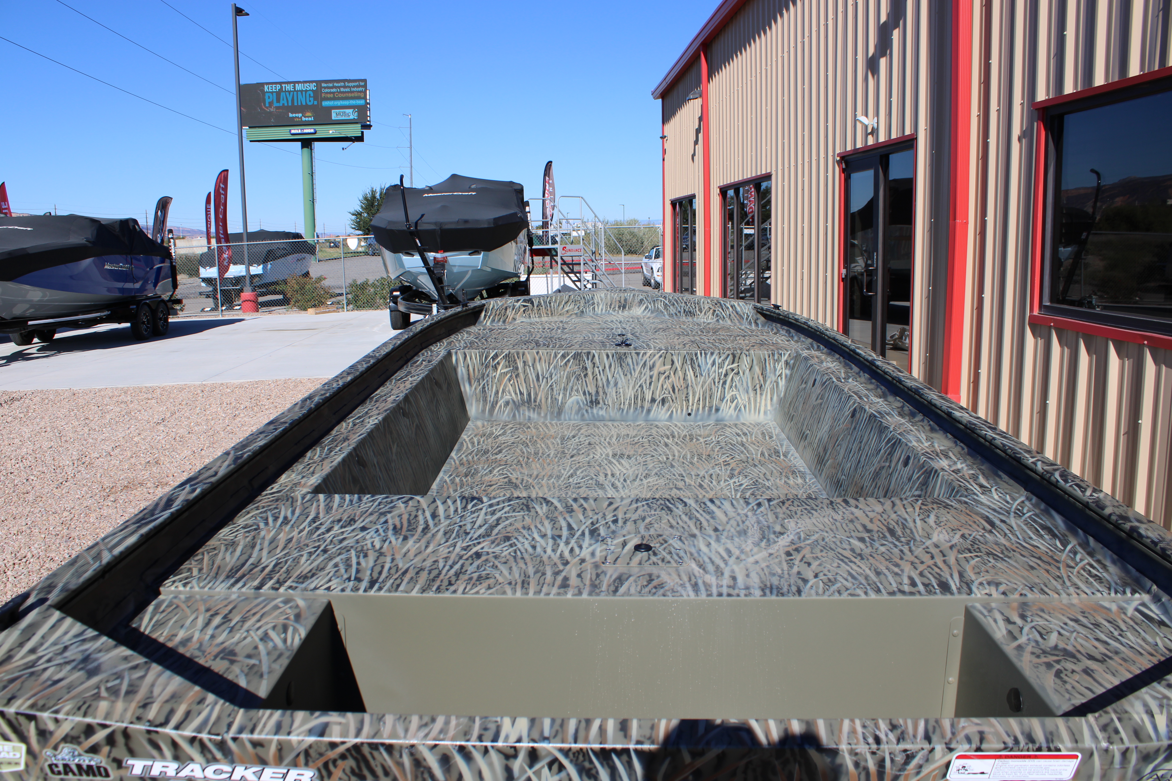 2027 Tracker Boats GRIZZLY 1754 Boat