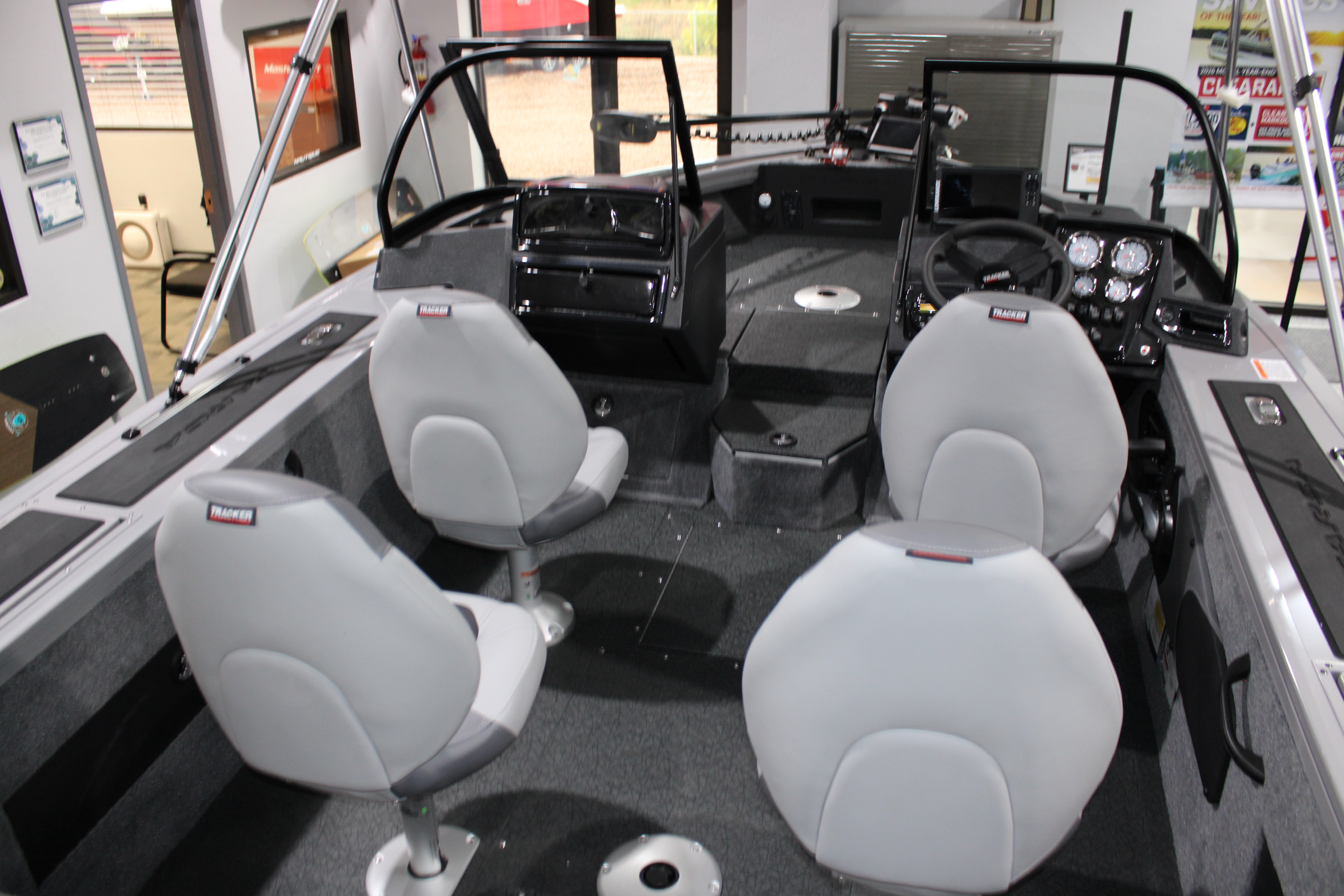2027 Tracker Boats Targa V-18 WT Boat
